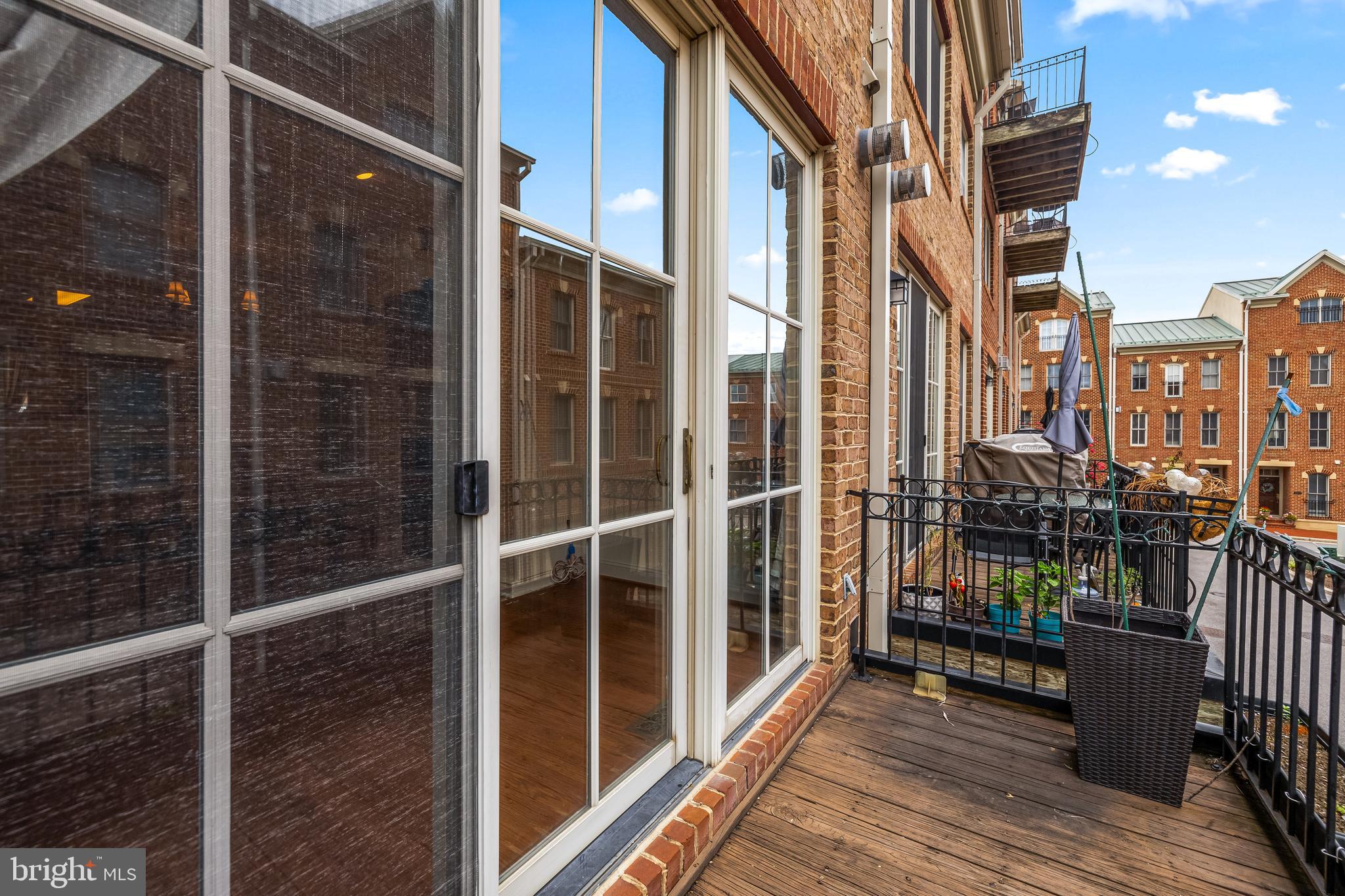 NORTH SHORE - Residential