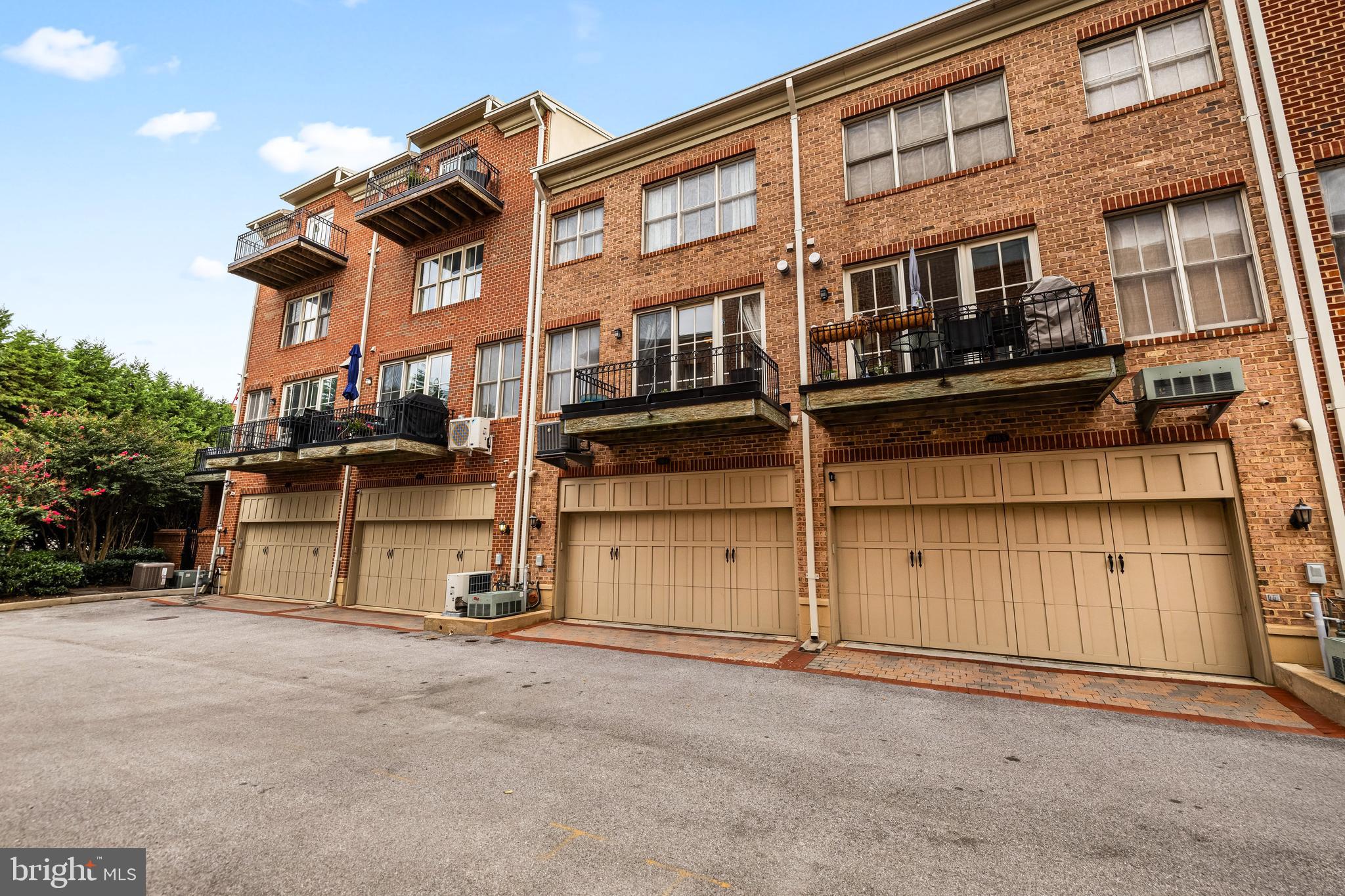 NORTH SHORE - Residential