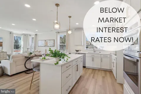 1883 Arbor Place Drive Unit 86B, Norristown, PA MLS: PAMC2164118