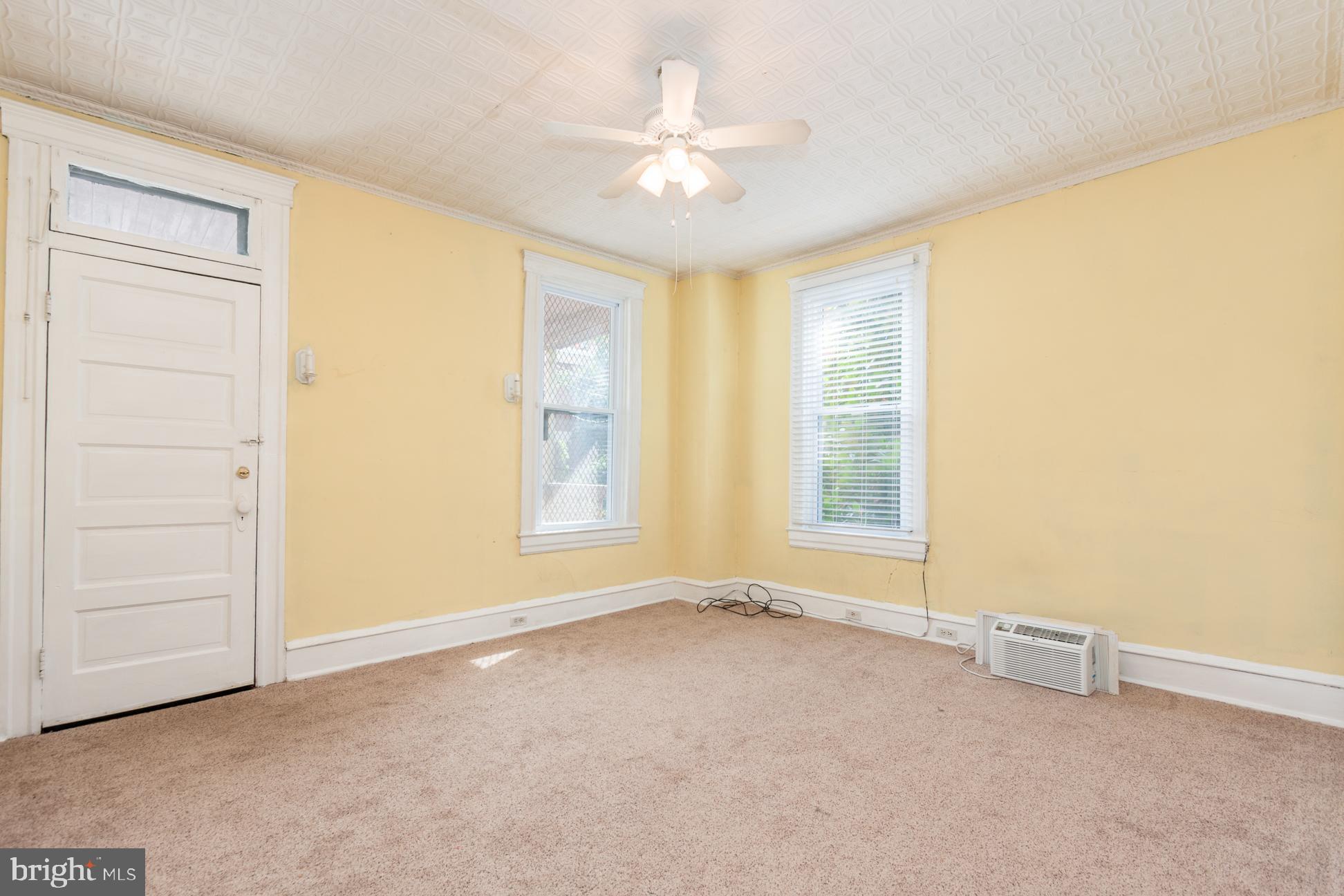 CHARLES VILLAGE - Residential Lease