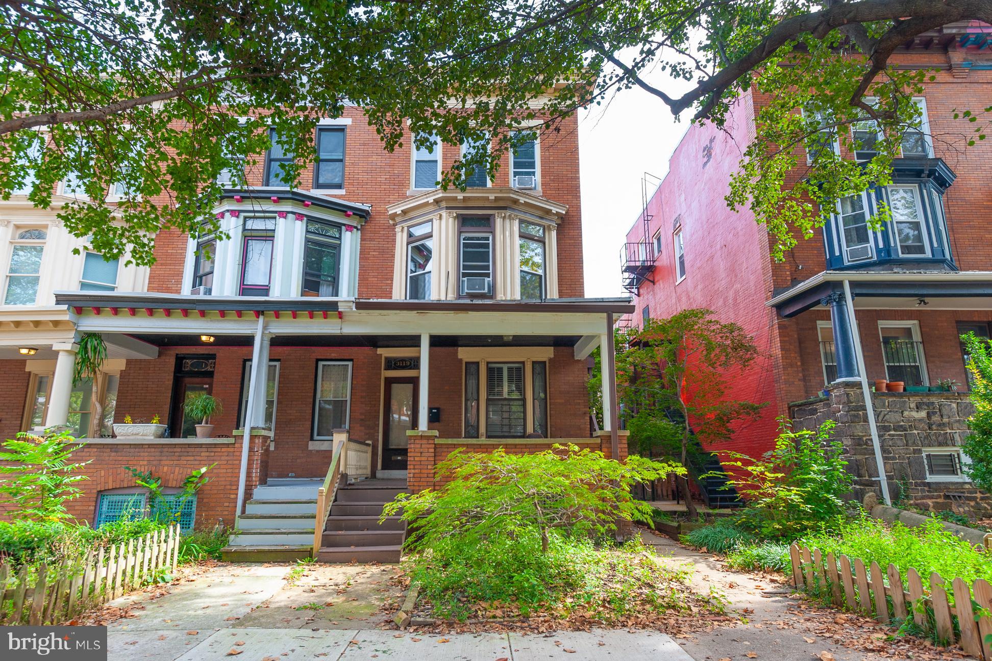 CHARLES VILLAGE - Residential Lease