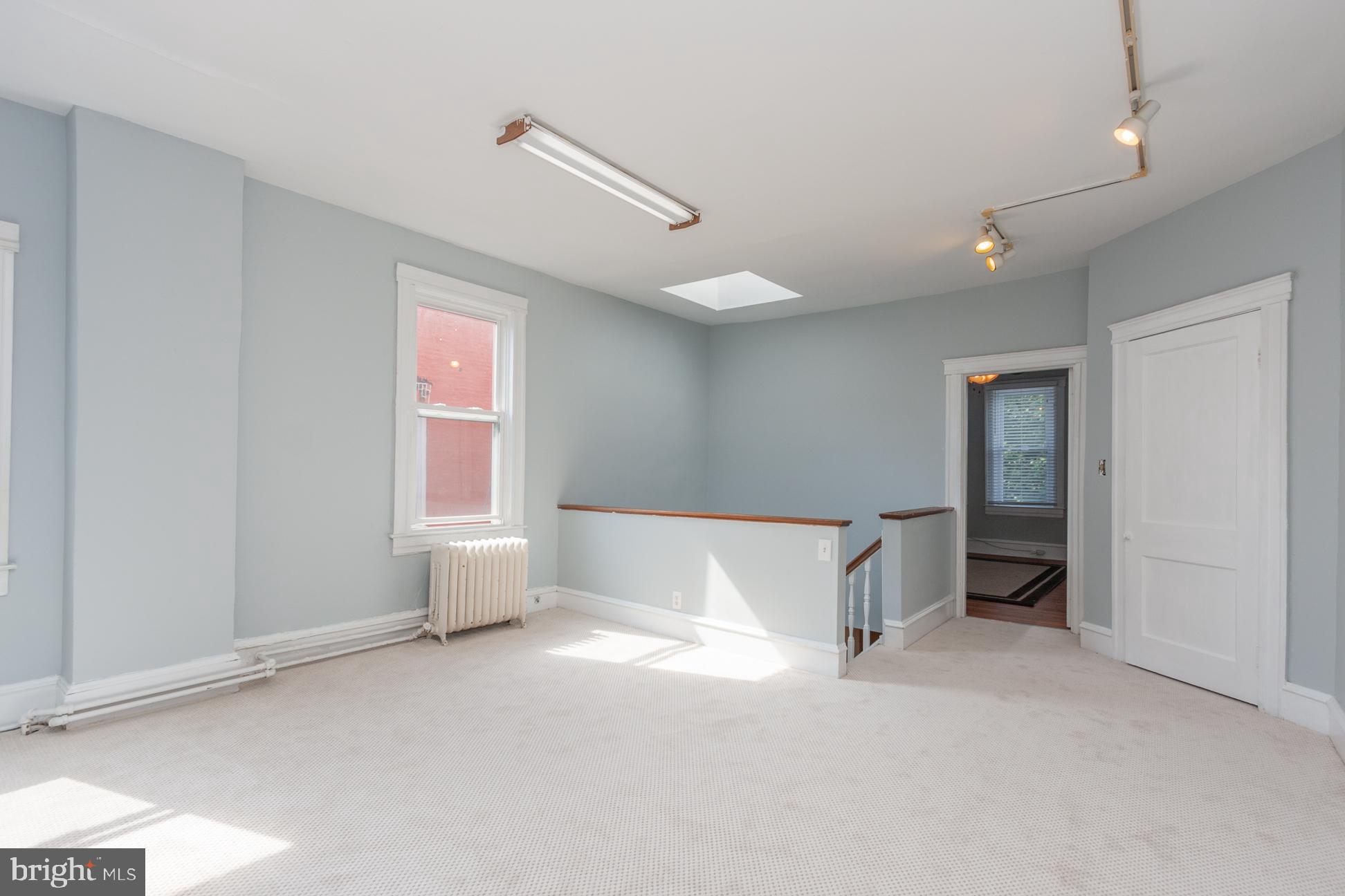 CHARLES VILLAGE - Residential Lease