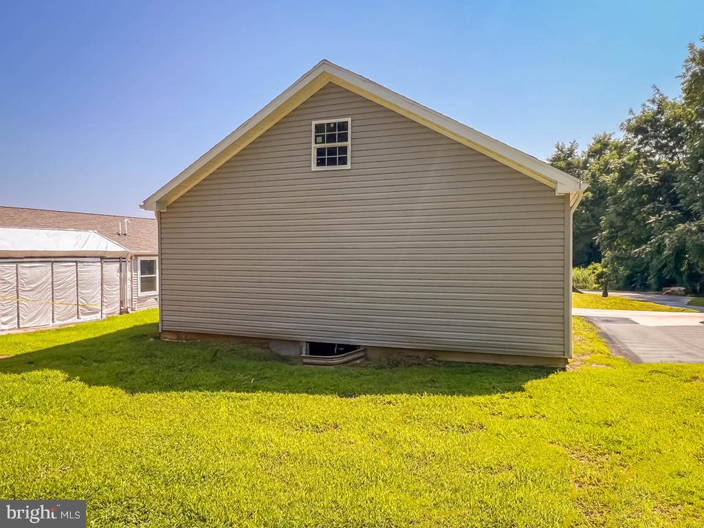 LINDALE VILLAGE - Residential