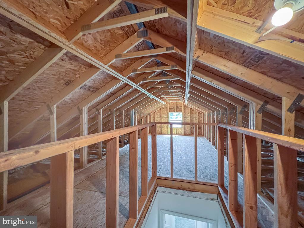 LINDALE VILLAGE - Residential