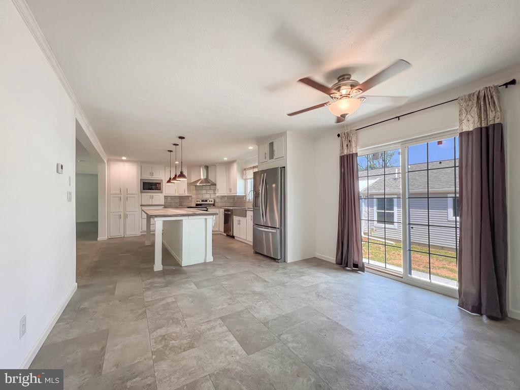 LINDALE VILLAGE - Residential