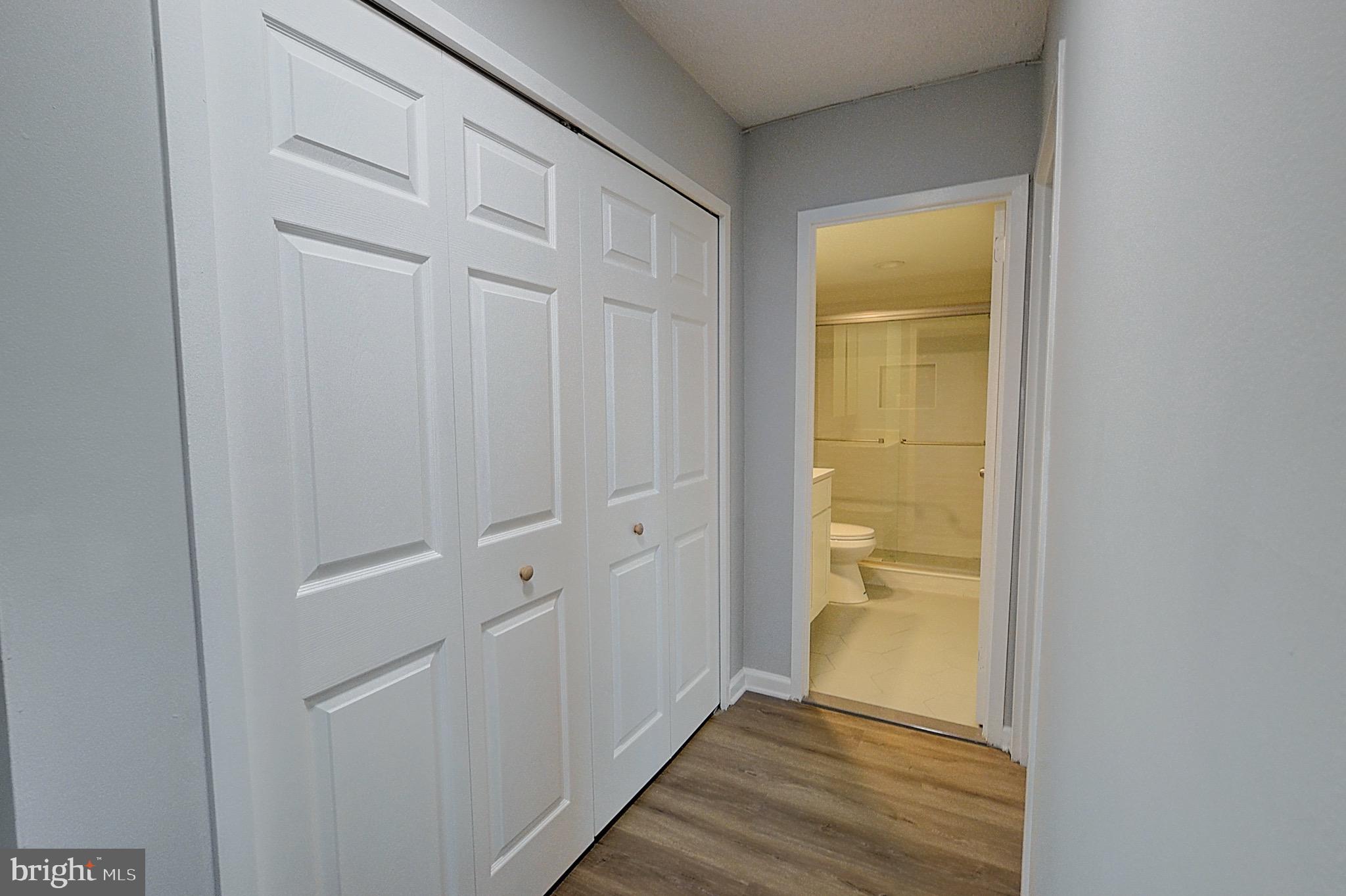 PROMENADE TOWERS - Residential