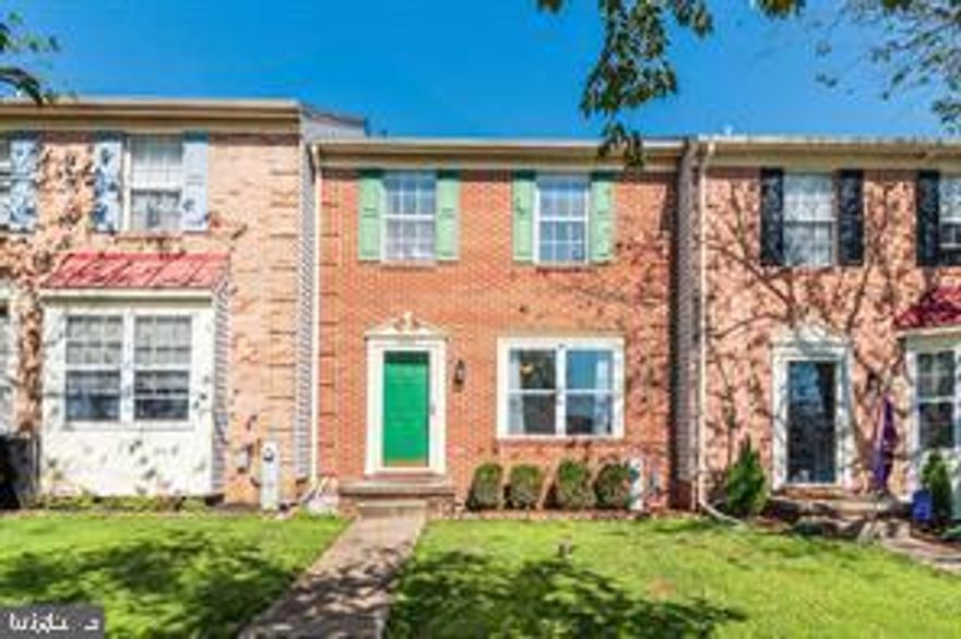ENJOY THIS MOVE IN READY 3 BEDROOM, 2 BATH BRICK TOWNHOME--HOME FRESHLY PAINTED -- SPACIOUS LIVING ROOM--UPDATED KITCHEN--LARGE FAMILY ROOM ON LOWER LEVEL WITH FULL BATH--FENCED REAR YARD WITH PATIO UNDER DECK AND SHED! $50 MORE/MO WITH PET