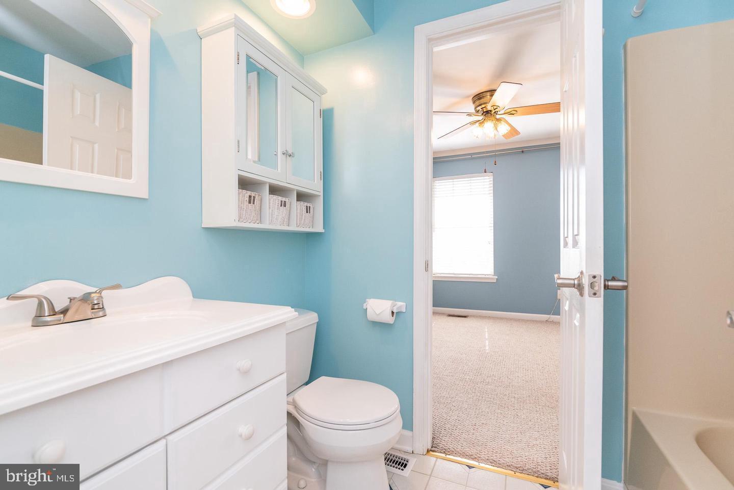 CONSTANT FRIENDSHIP - Residential Lease