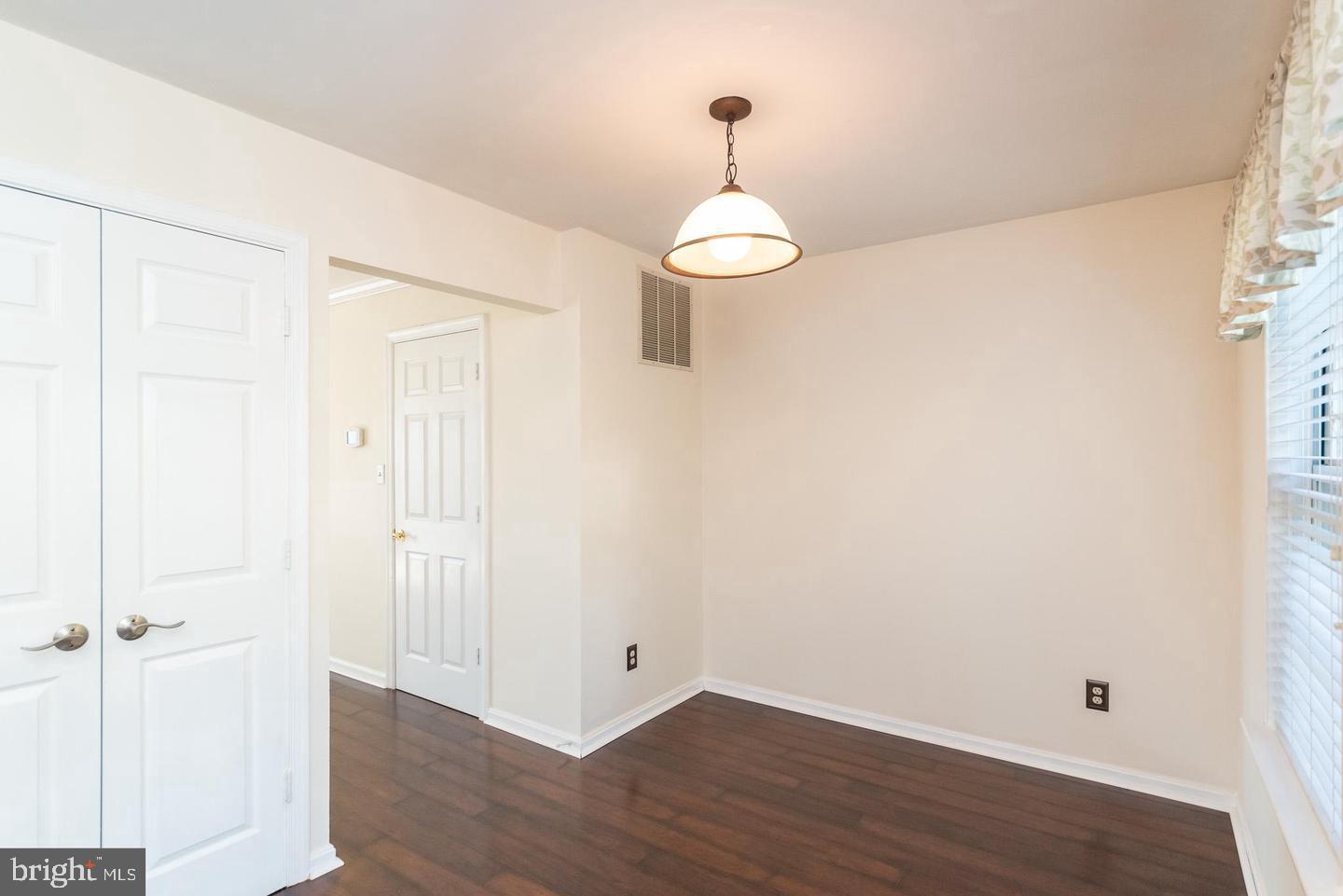 CONSTANT FRIENDSHIP - Residential Lease