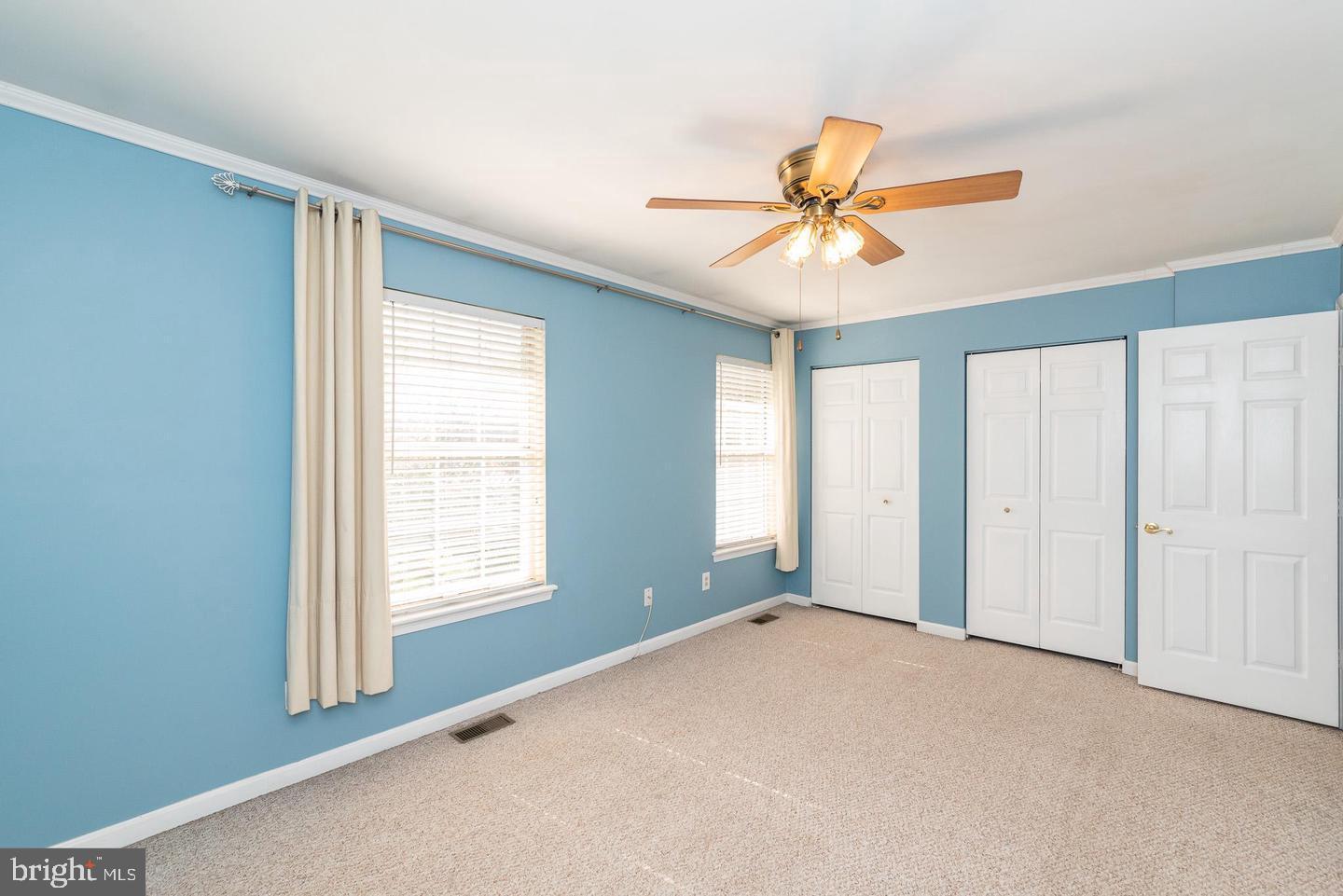 CONSTANT FRIENDSHIP - Residential Lease