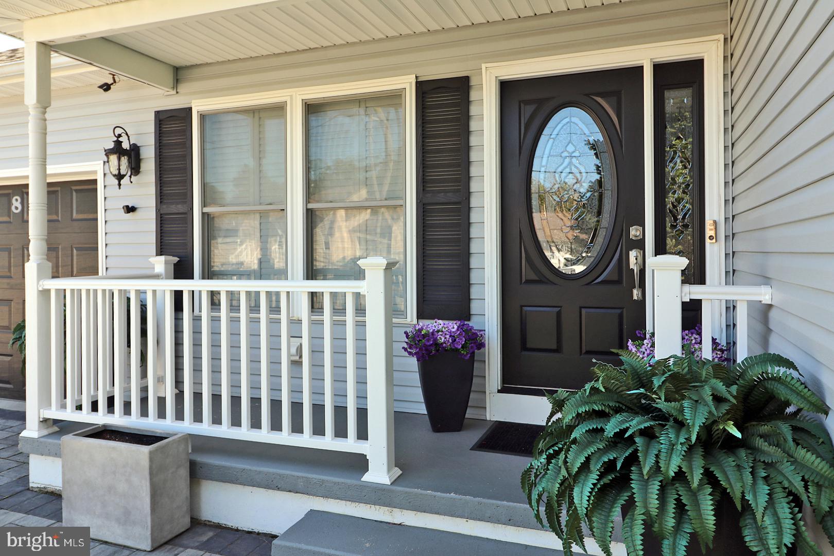 8 KEELSON DRIVE