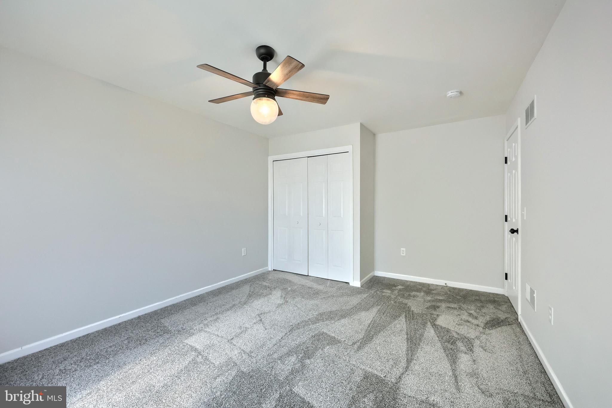 SHERMAN OAKS - Residential
