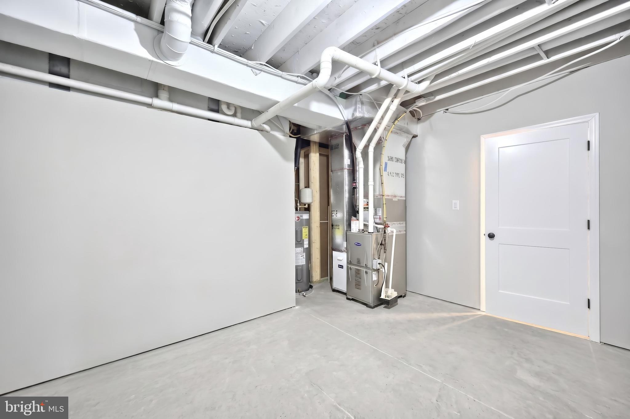 SHERMAN OAKS - Residential