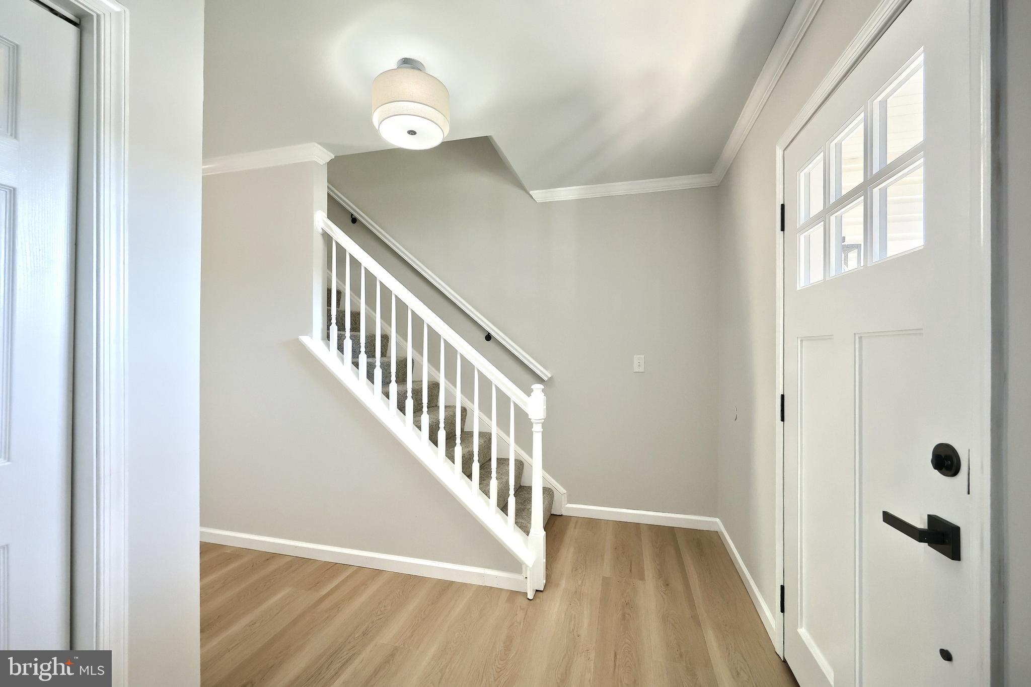 SHERMAN OAKS - Residential