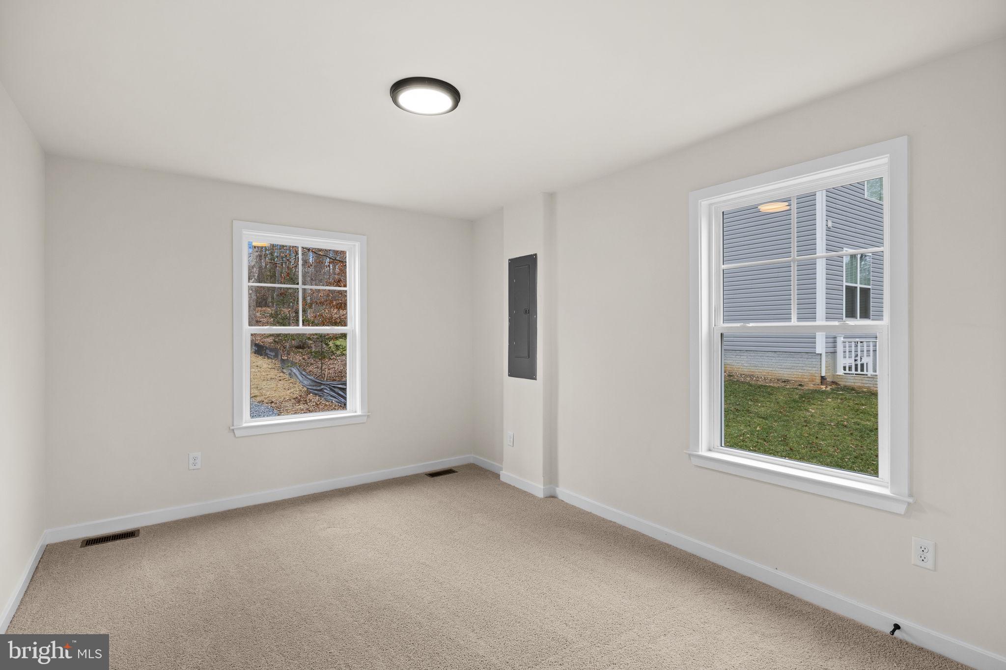 LAKE LAND OR - Residential