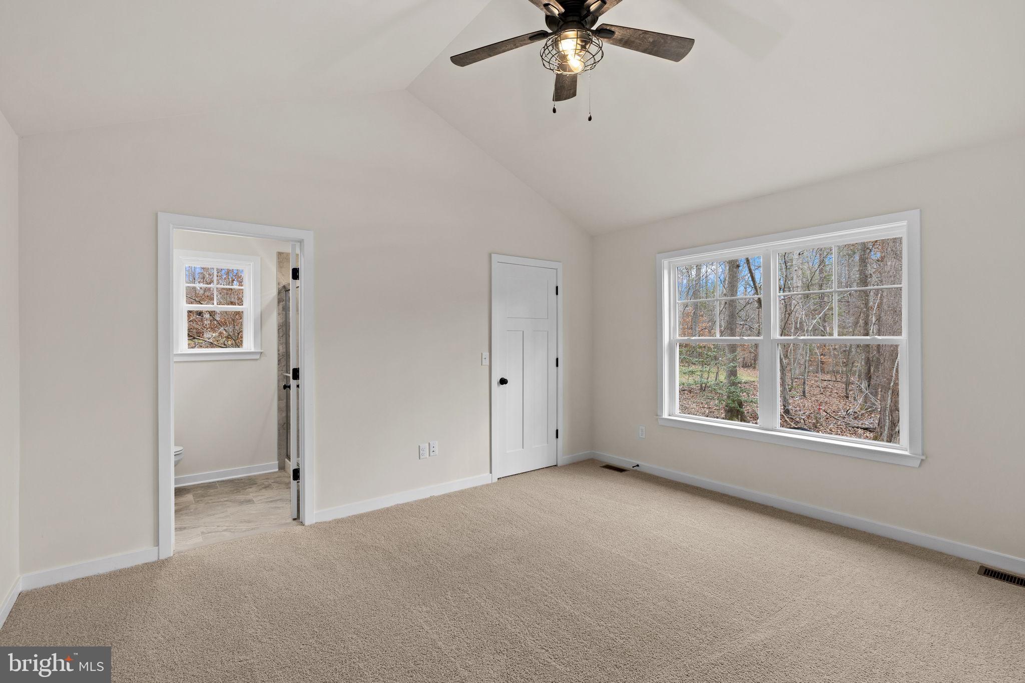 LAKE LAND OR - Residential