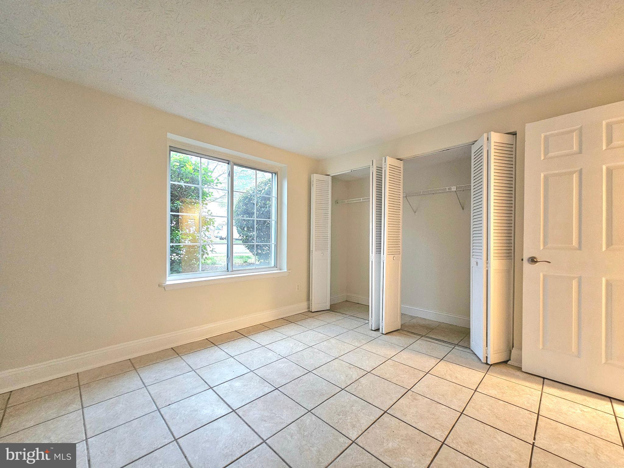 MOUNT VERNON LAKES CONDO - Residential Lease