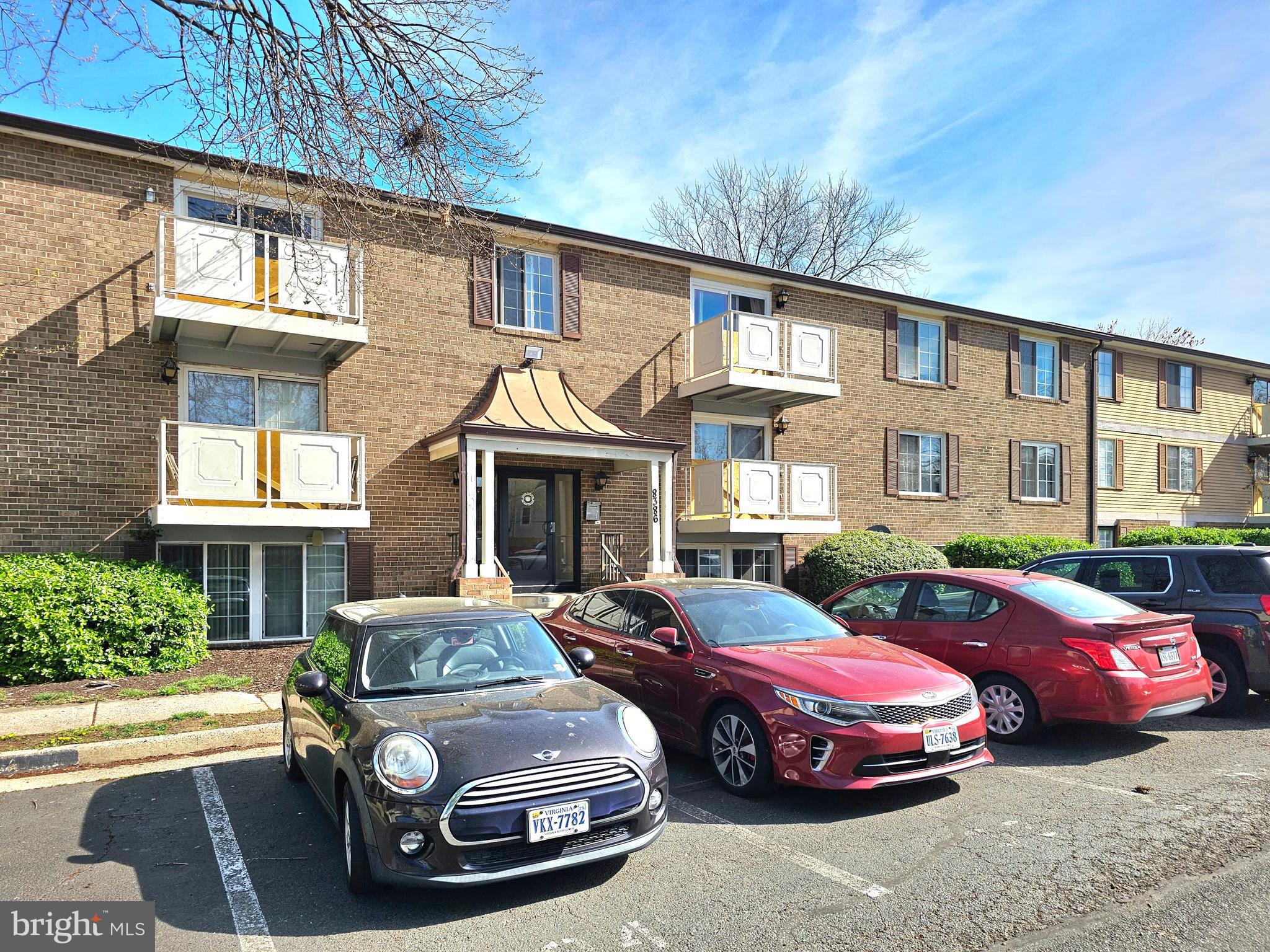 MOUNT VERNON LAKES CONDO - Residential Lease