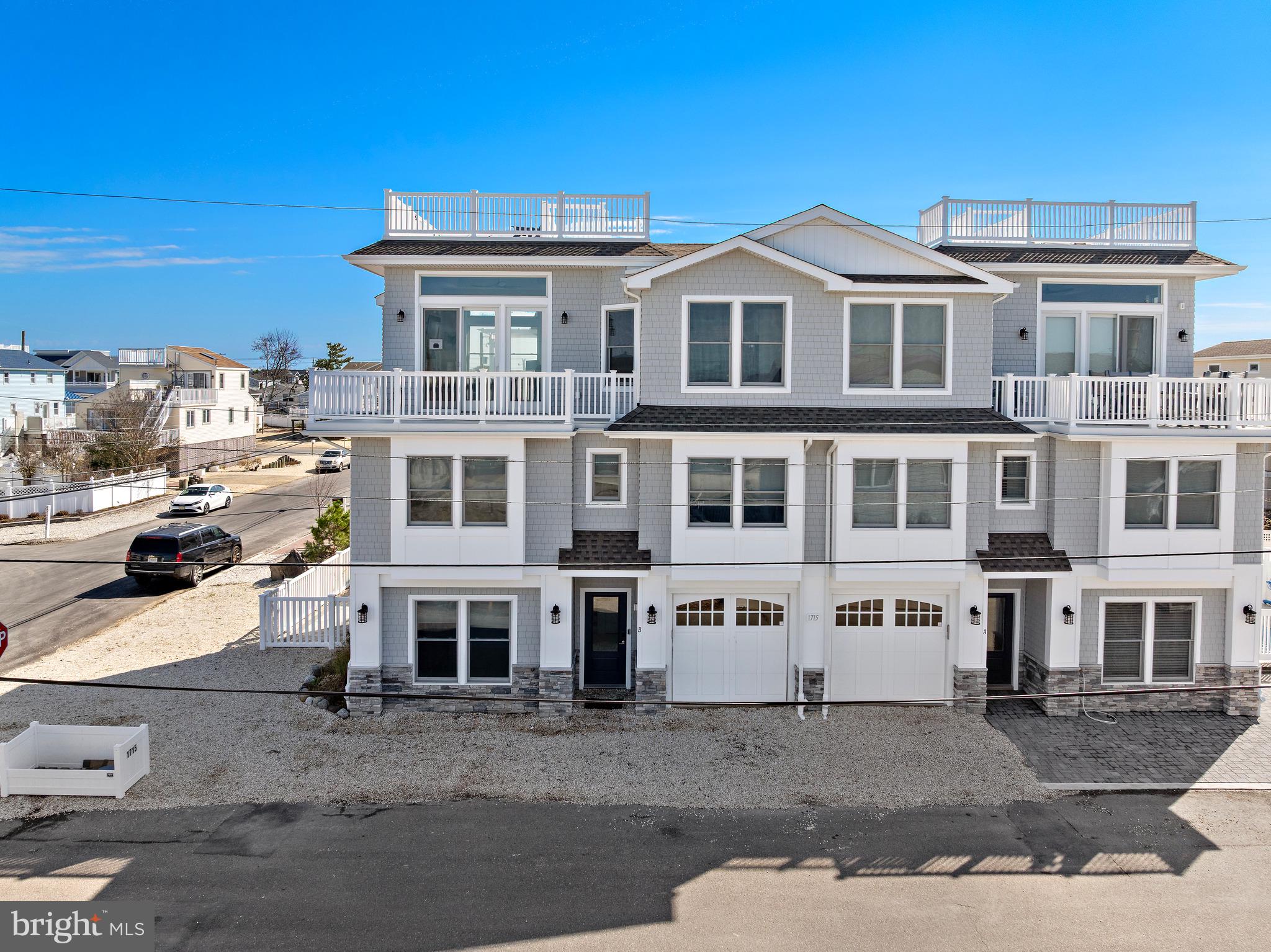 1715 BAY TERRACE U-B