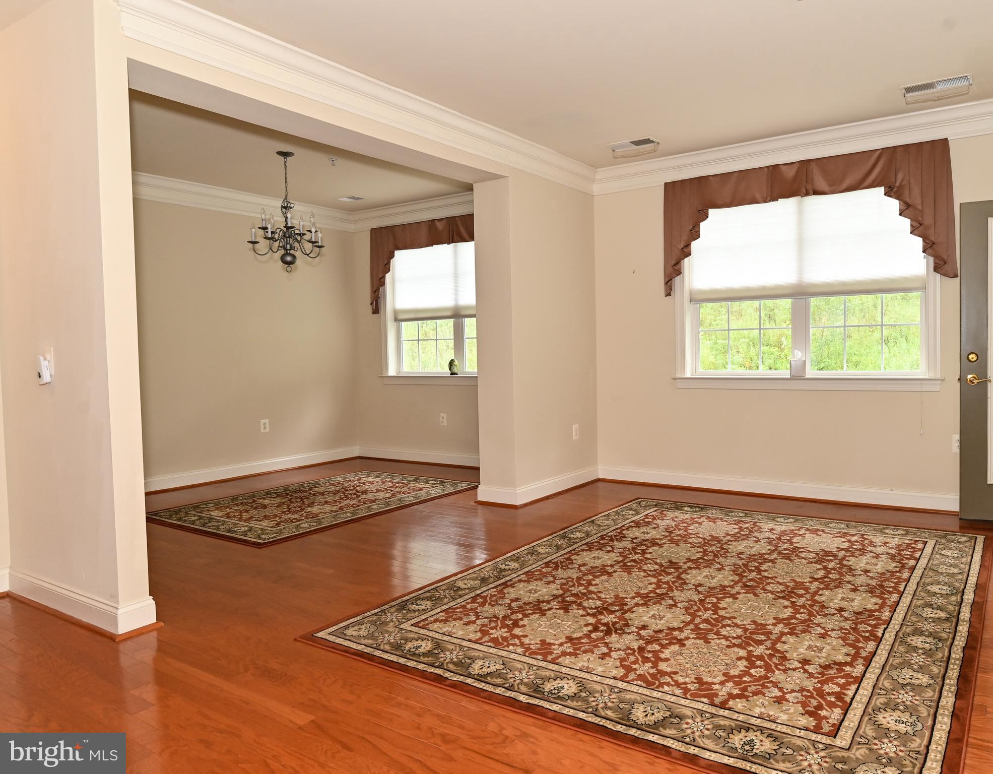 MACPHAIL WOODS - Residential