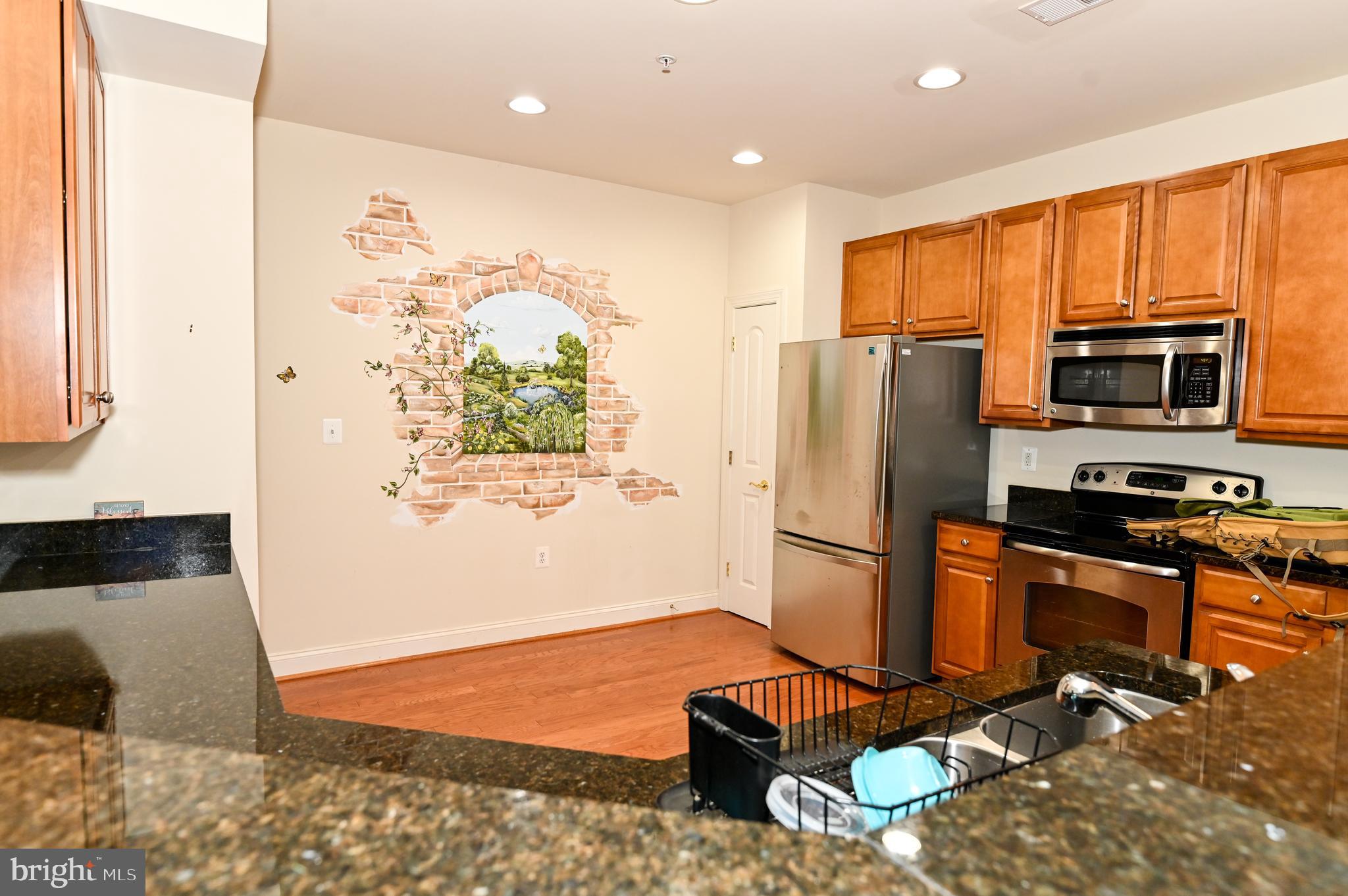 MACPHAIL WOODS - Residential