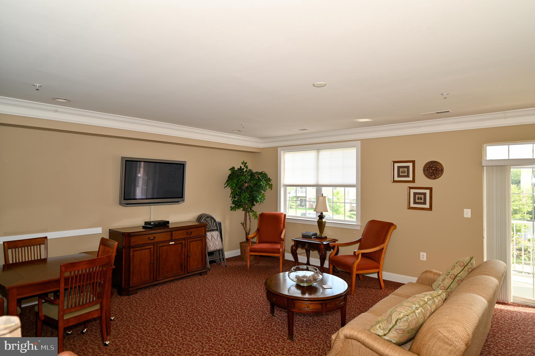 MACPHAIL WOODS - Residential