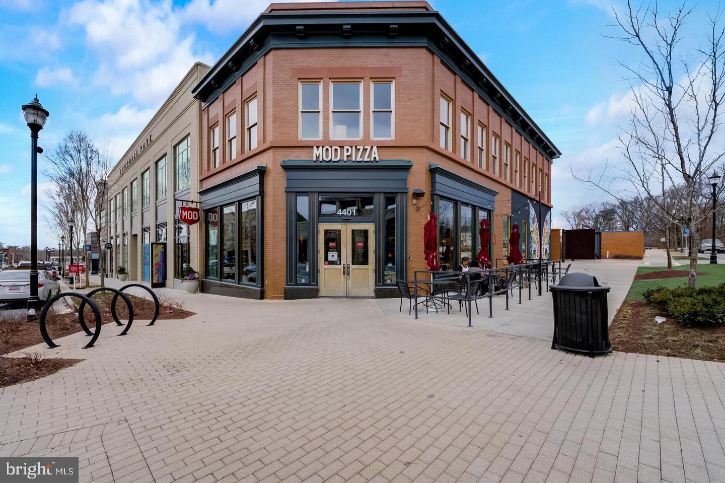 RIVERDALE PARK STATION - Residential