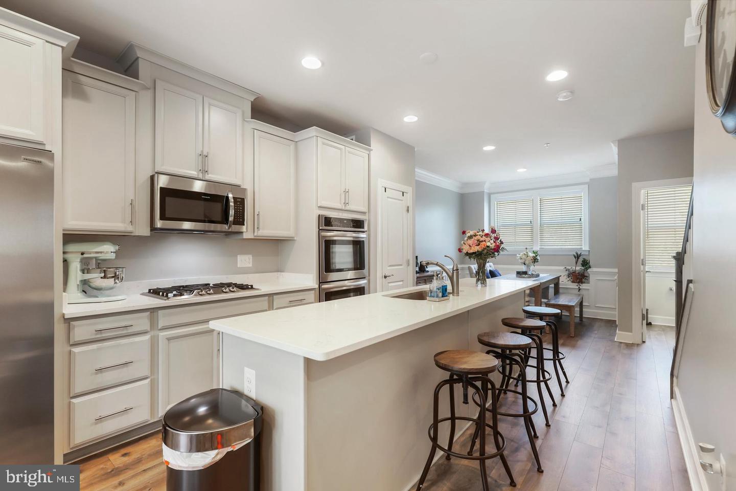 RIVERDALE PARK STATION - Residential