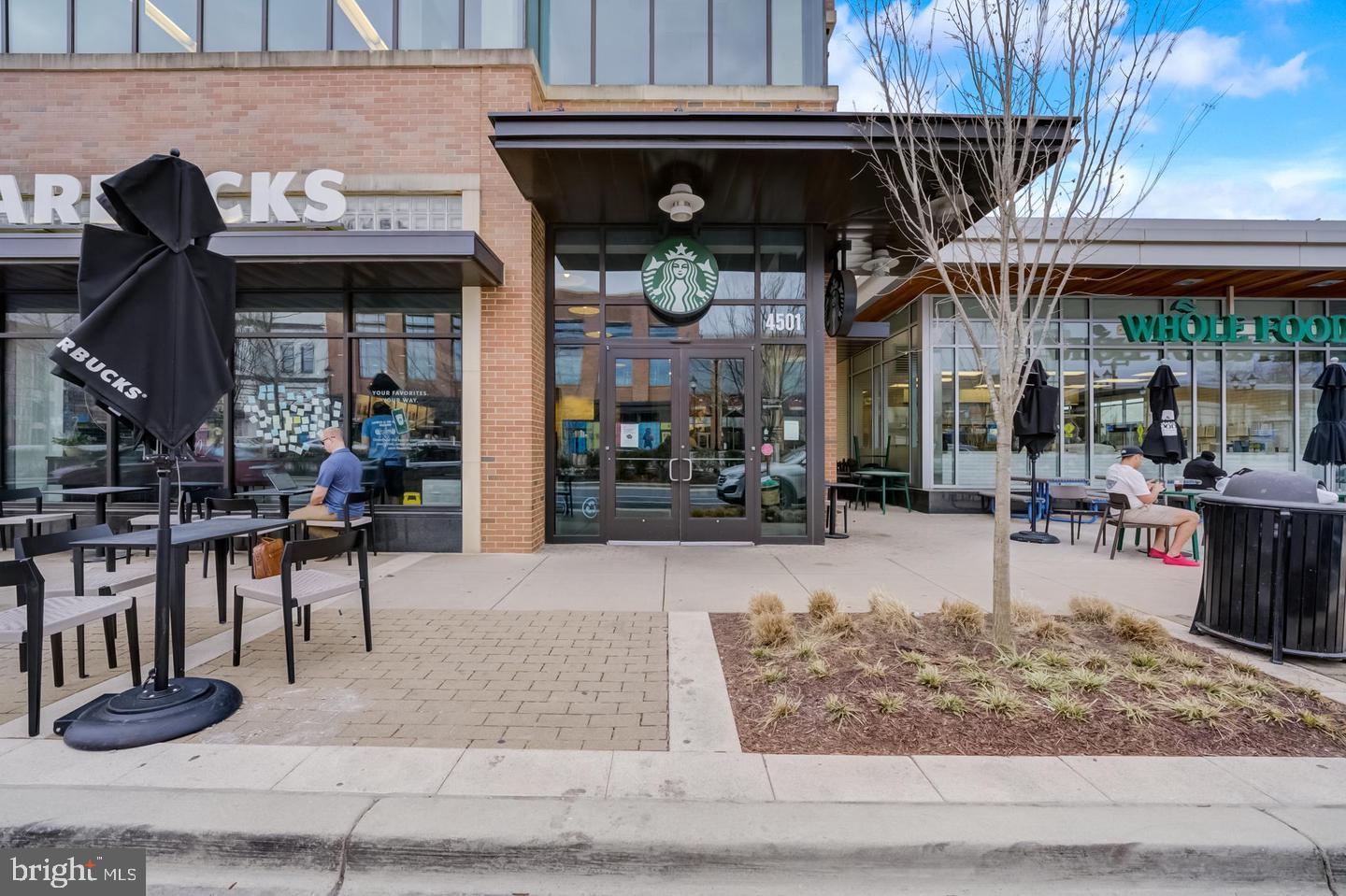 RIVERDALE PARK STATION - Residential