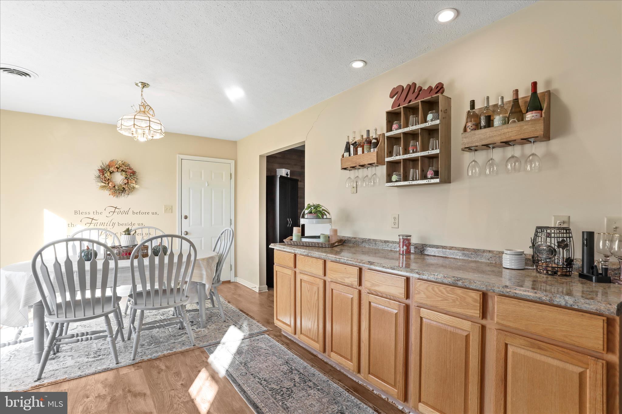 ELIZABETH STATION - Residential