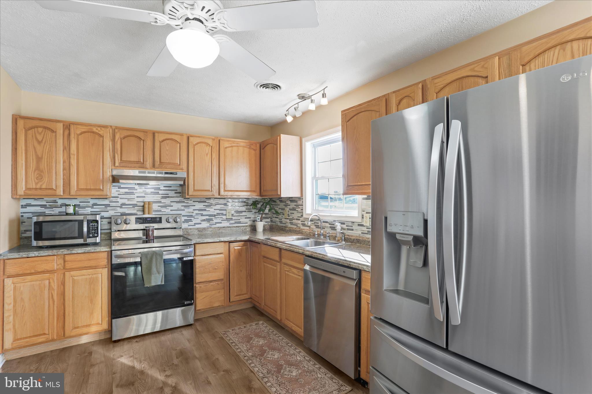 ELIZABETH STATION - Residential