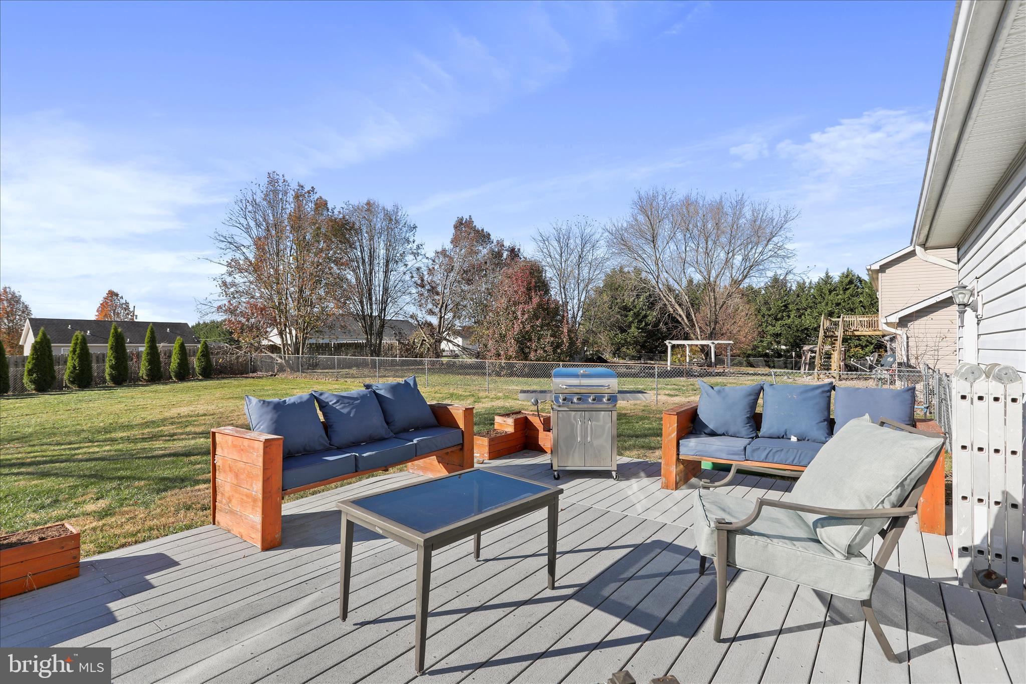 ELIZABETH STATION - Residential