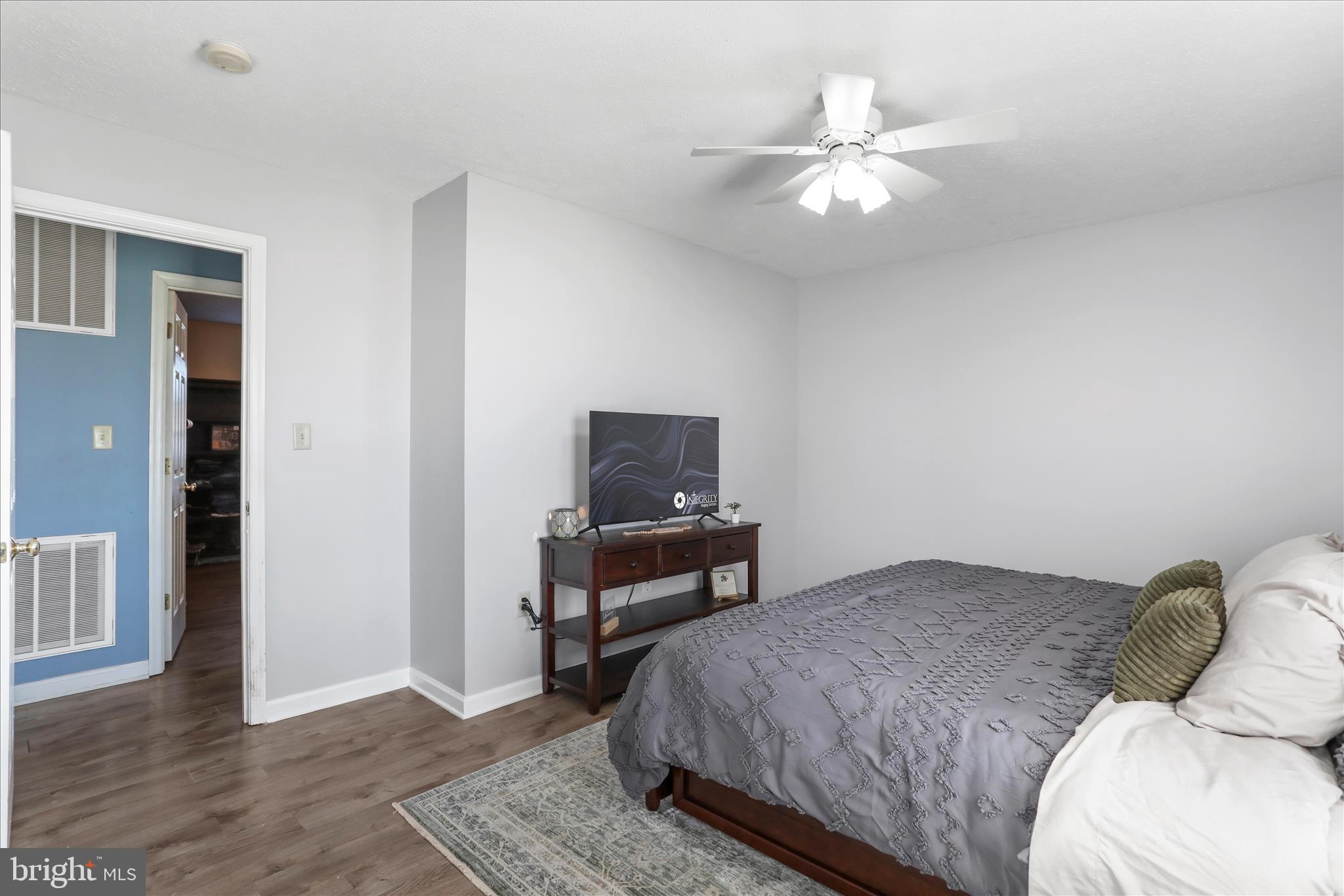 ELIZABETH STATION - Residential