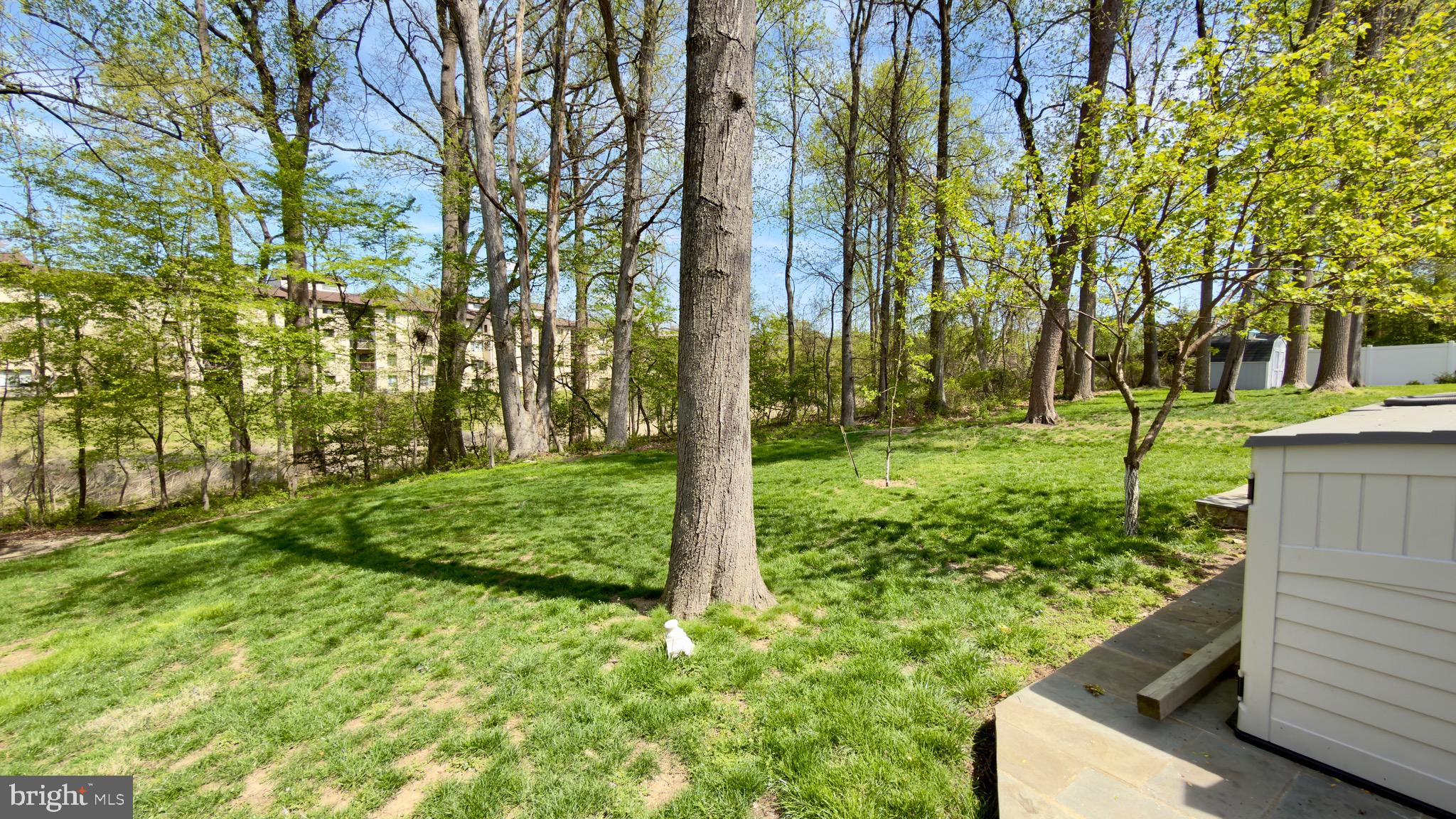 COLONIAL ESTATES II - Residential