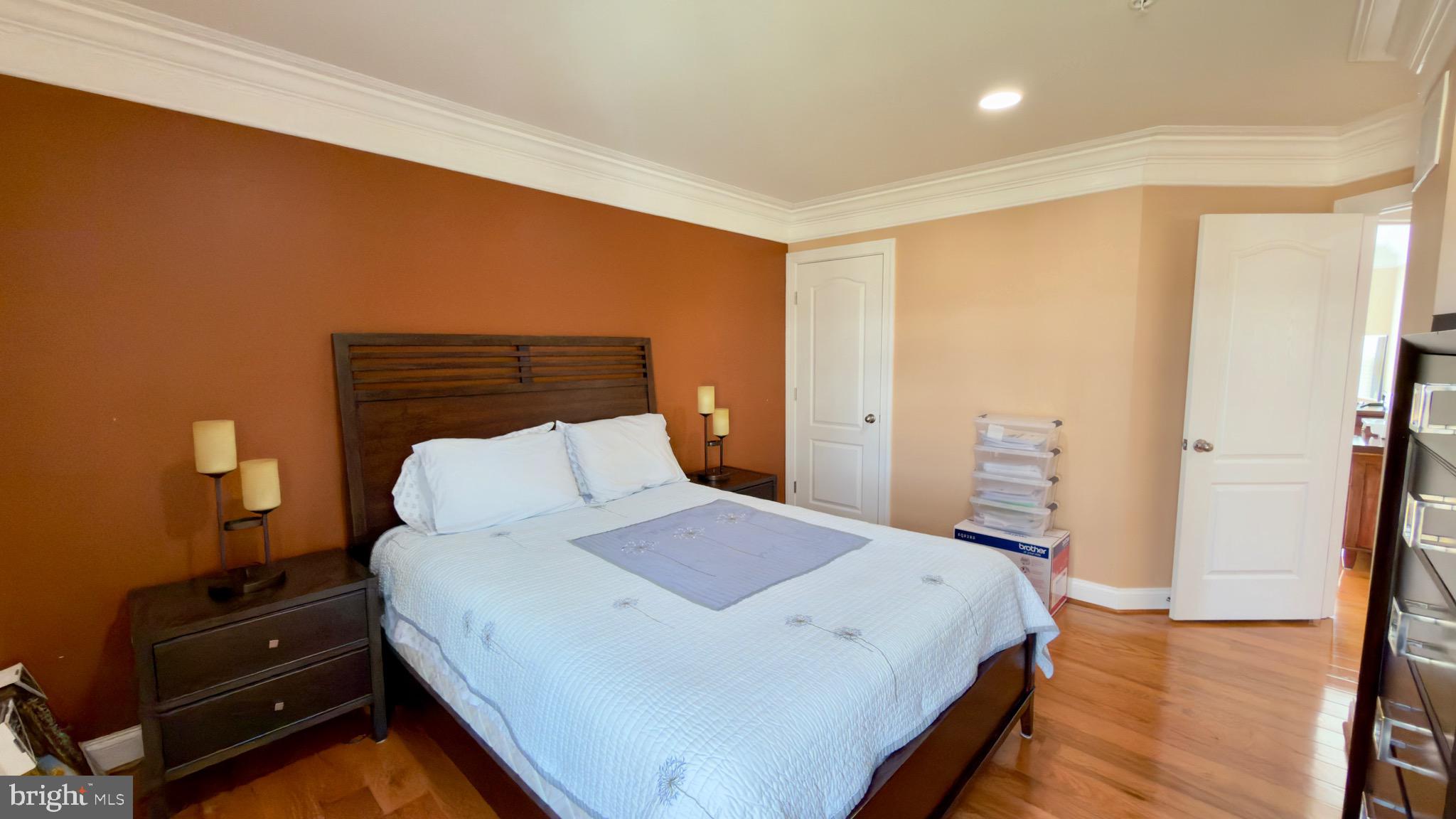 COLONIAL ESTATES II - Residential