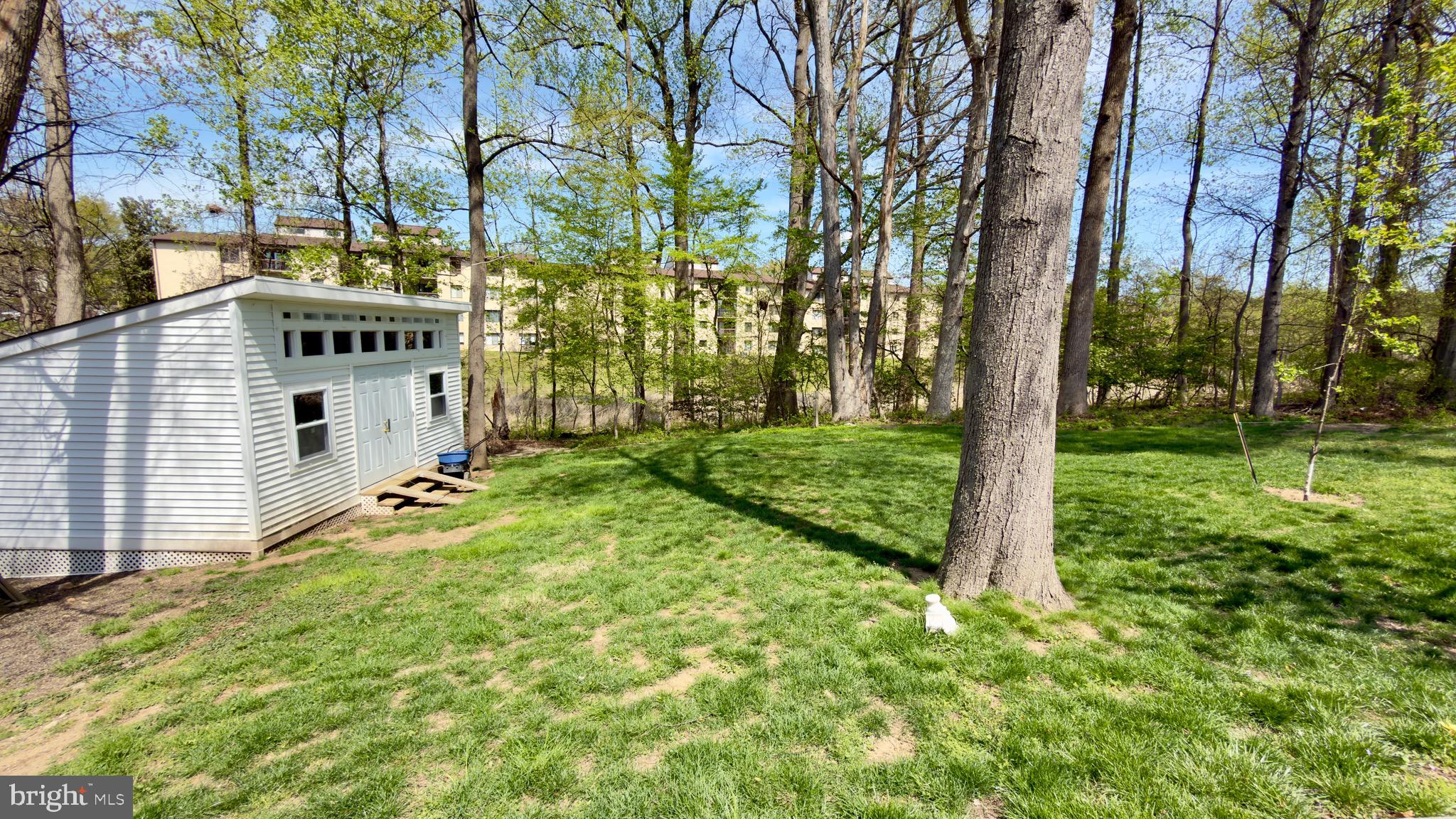 COLONIAL ESTATES II - Residential