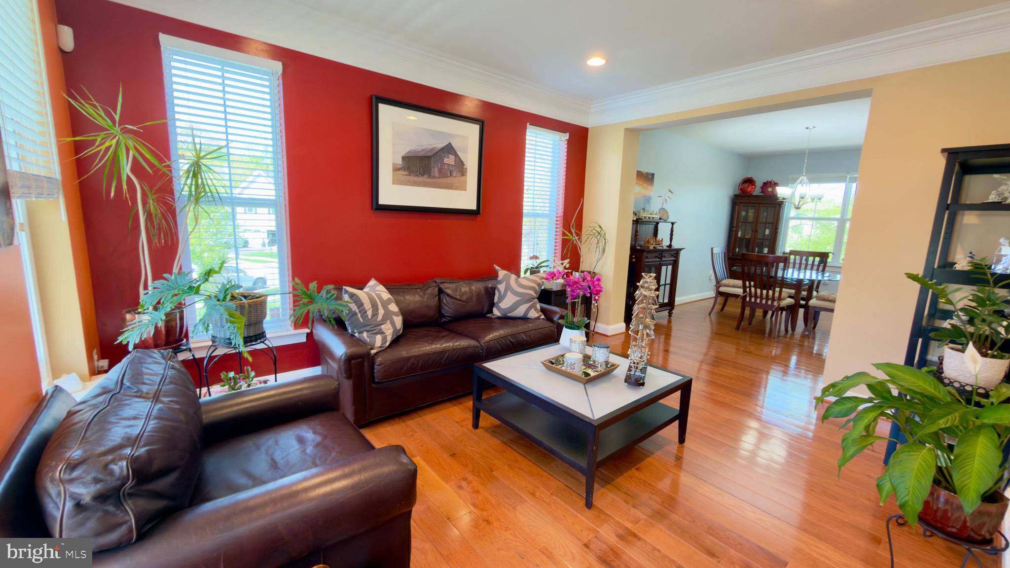 COLONIAL ESTATES II - Residential