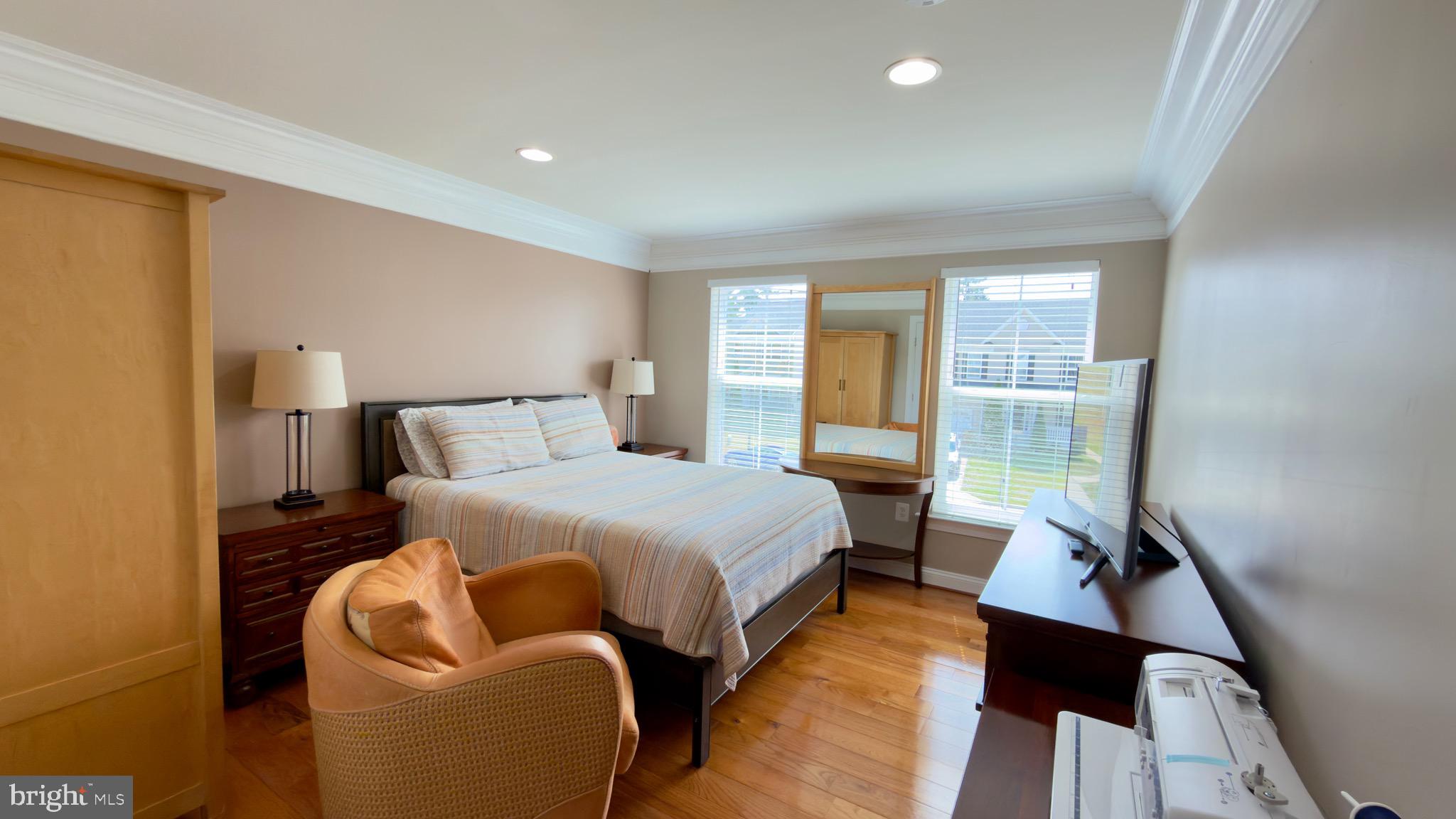 COLONIAL ESTATES II - Residential