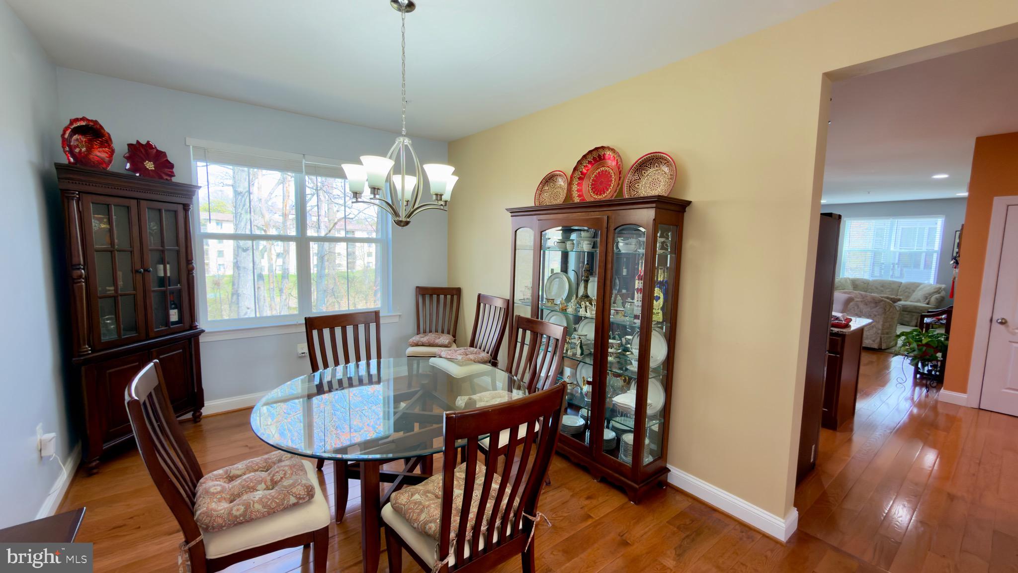 COLONIAL ESTATES II - Residential