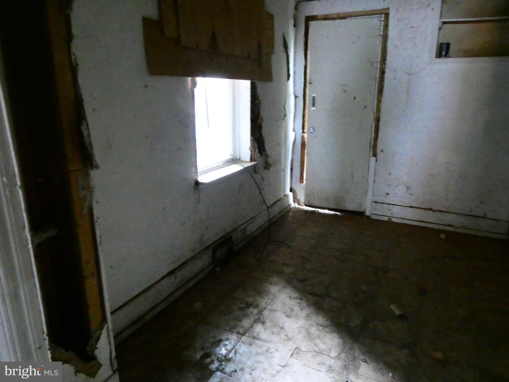 KENSINGTON - Residential