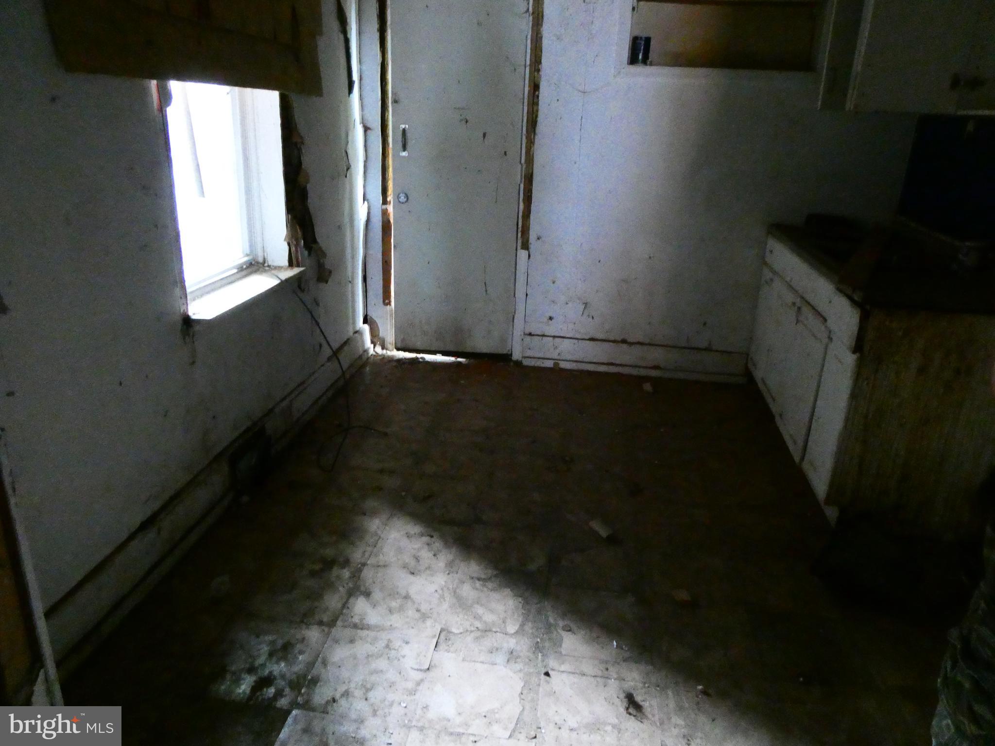 KENSINGTON - Residential