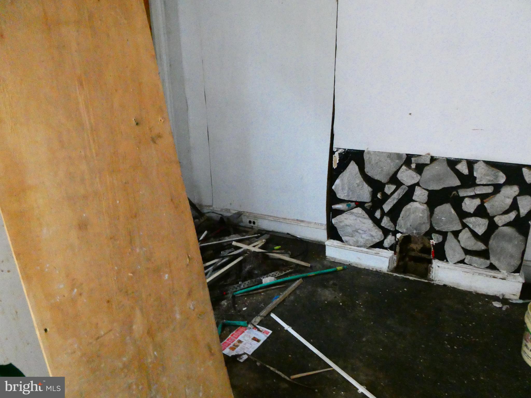 KENSINGTON - Residential