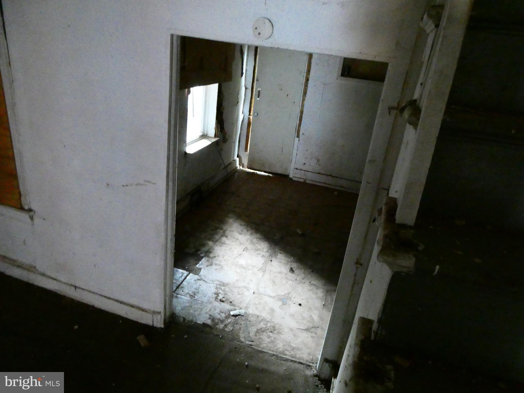 KENSINGTON - Residential