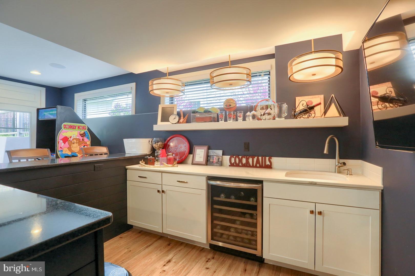 DEAVEN WOODS - Residential