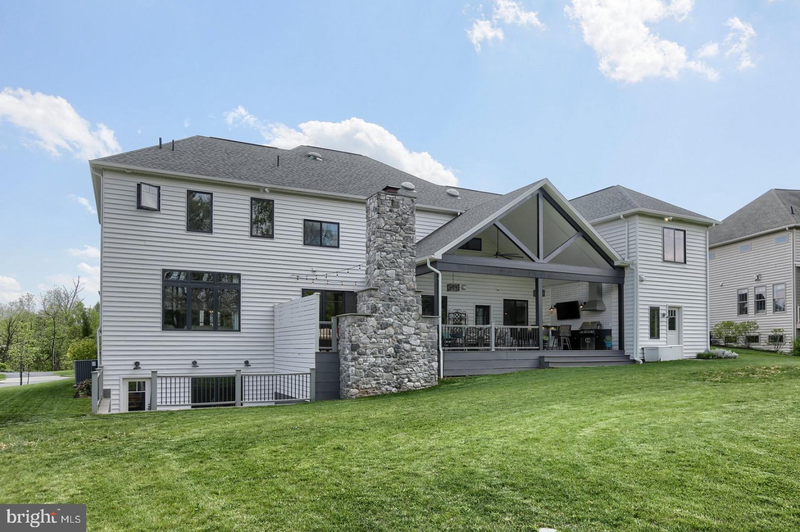 DEAVEN WOODS - Residential