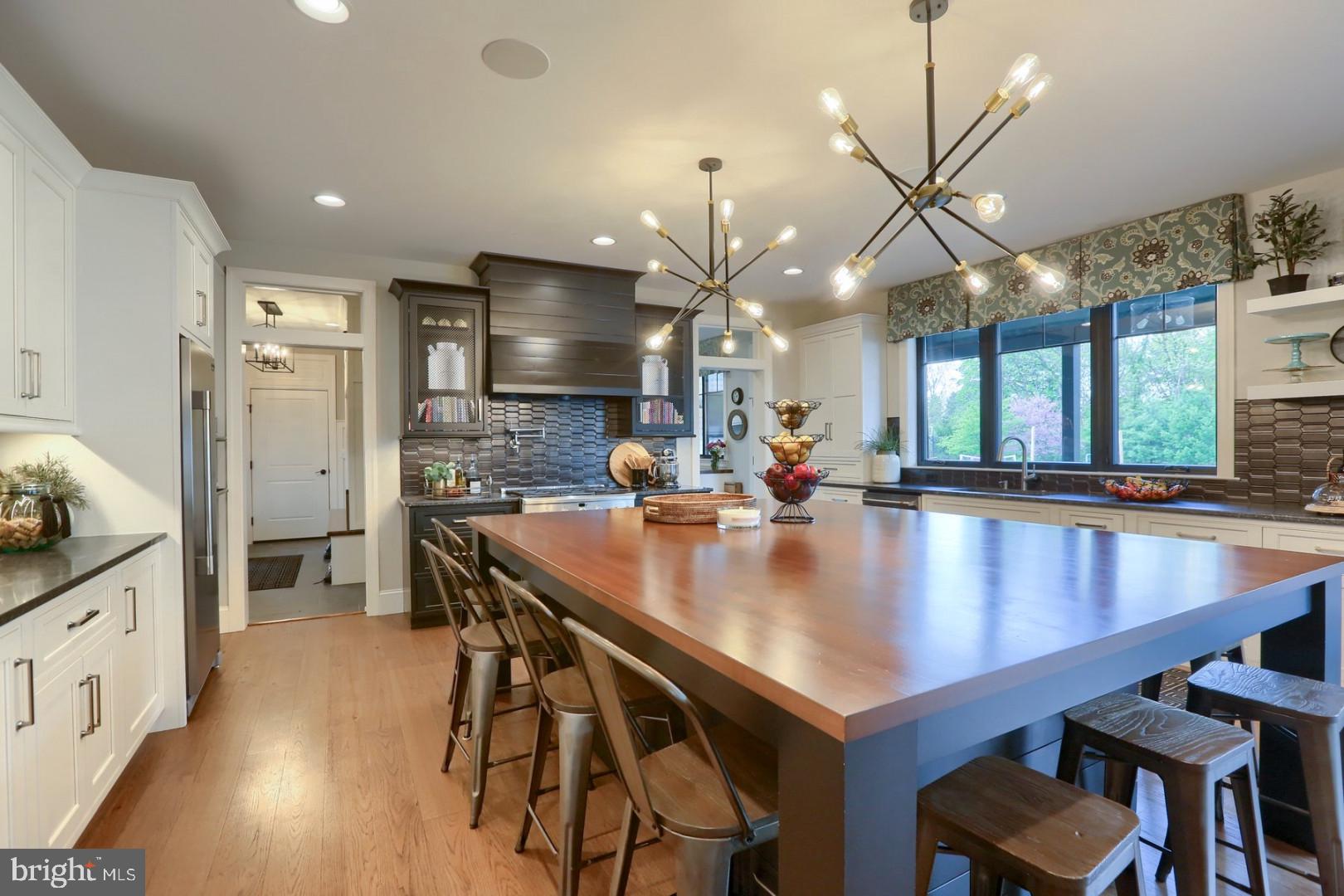 DEAVEN WOODS - Residential