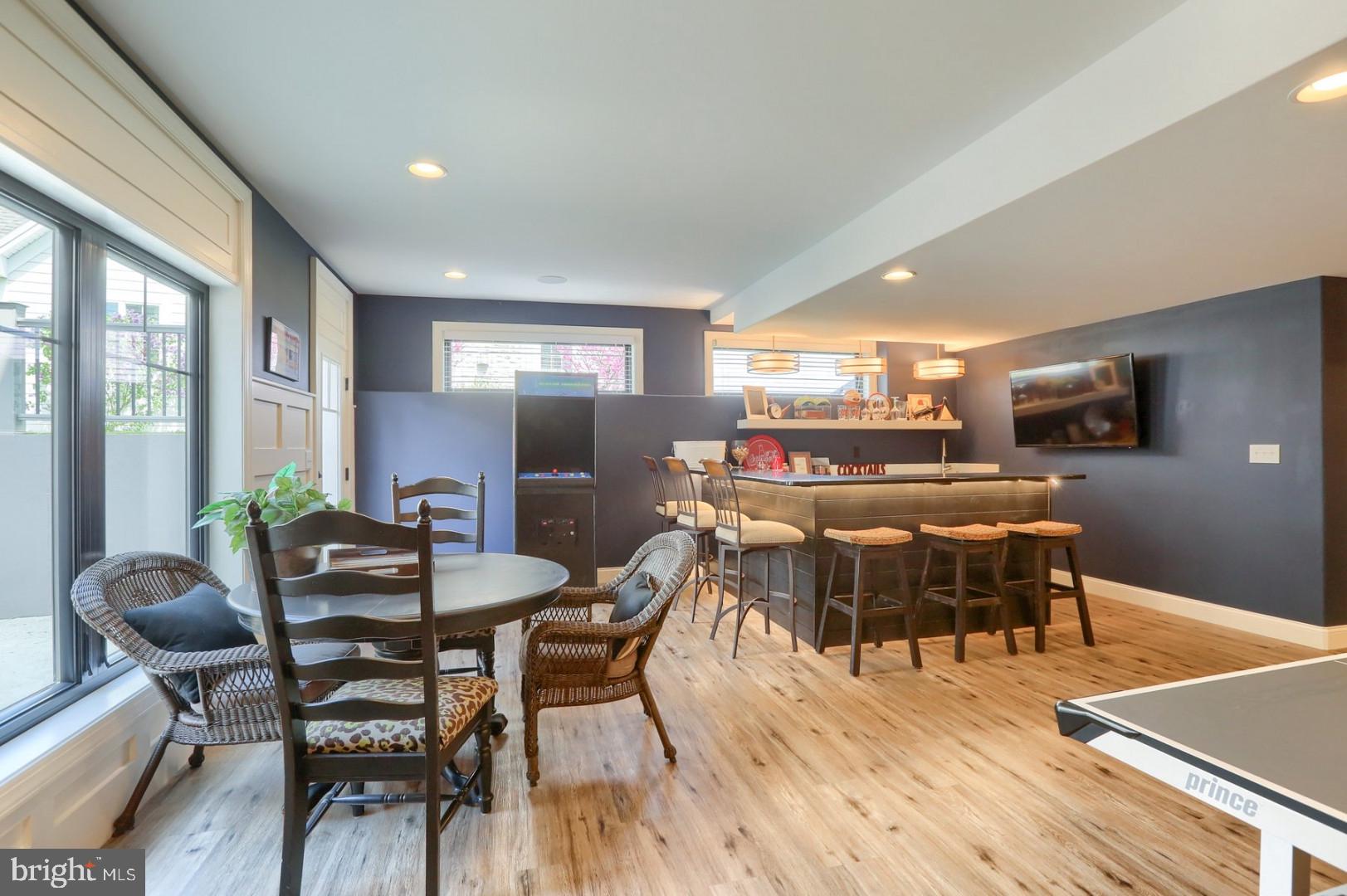 DEAVEN WOODS - Residential