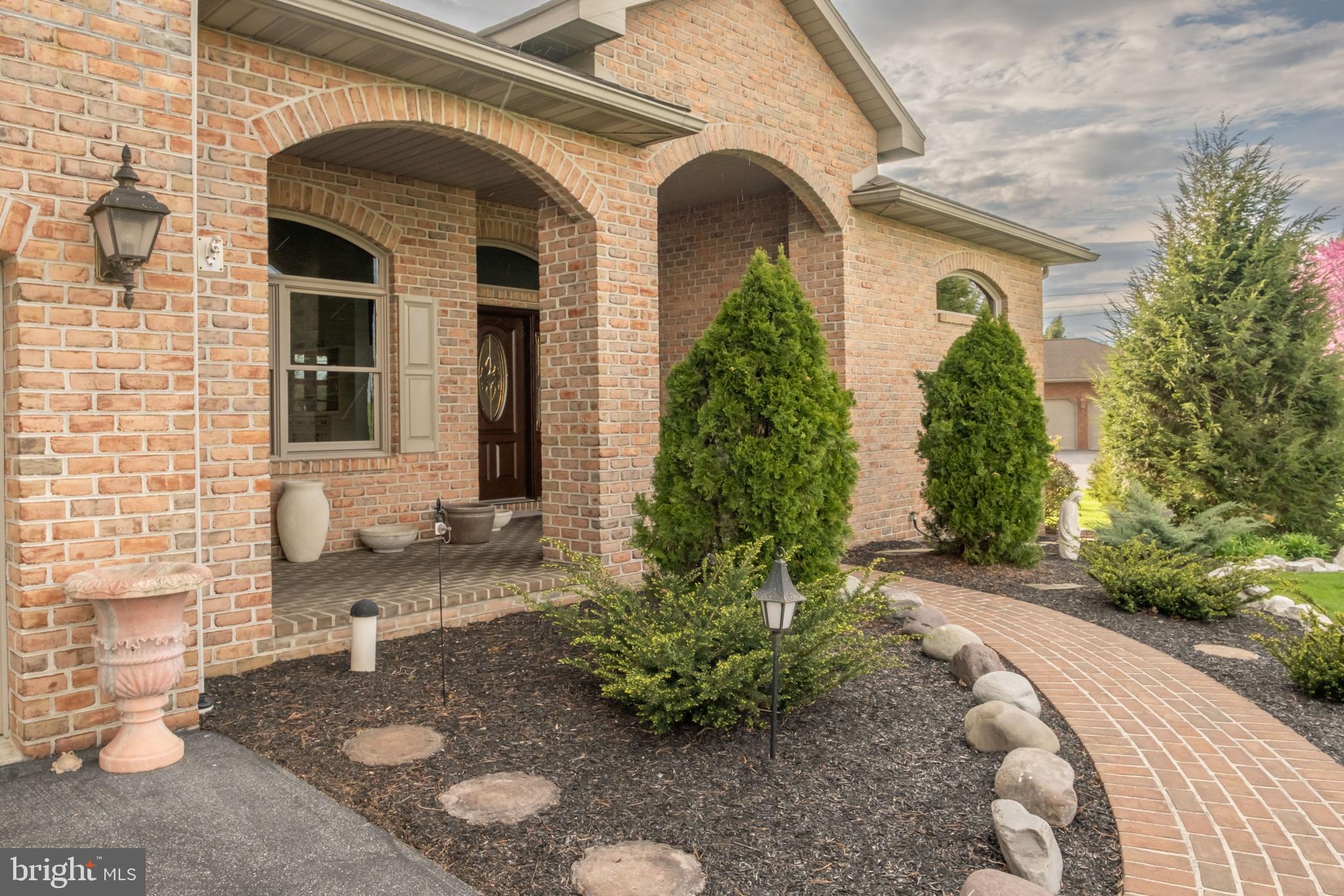 536 REMINGTON DRIVE