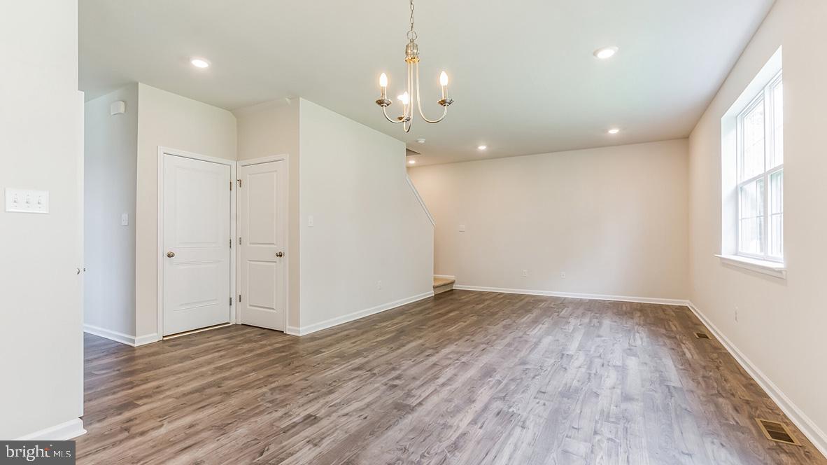 8 WHALER AVENUE