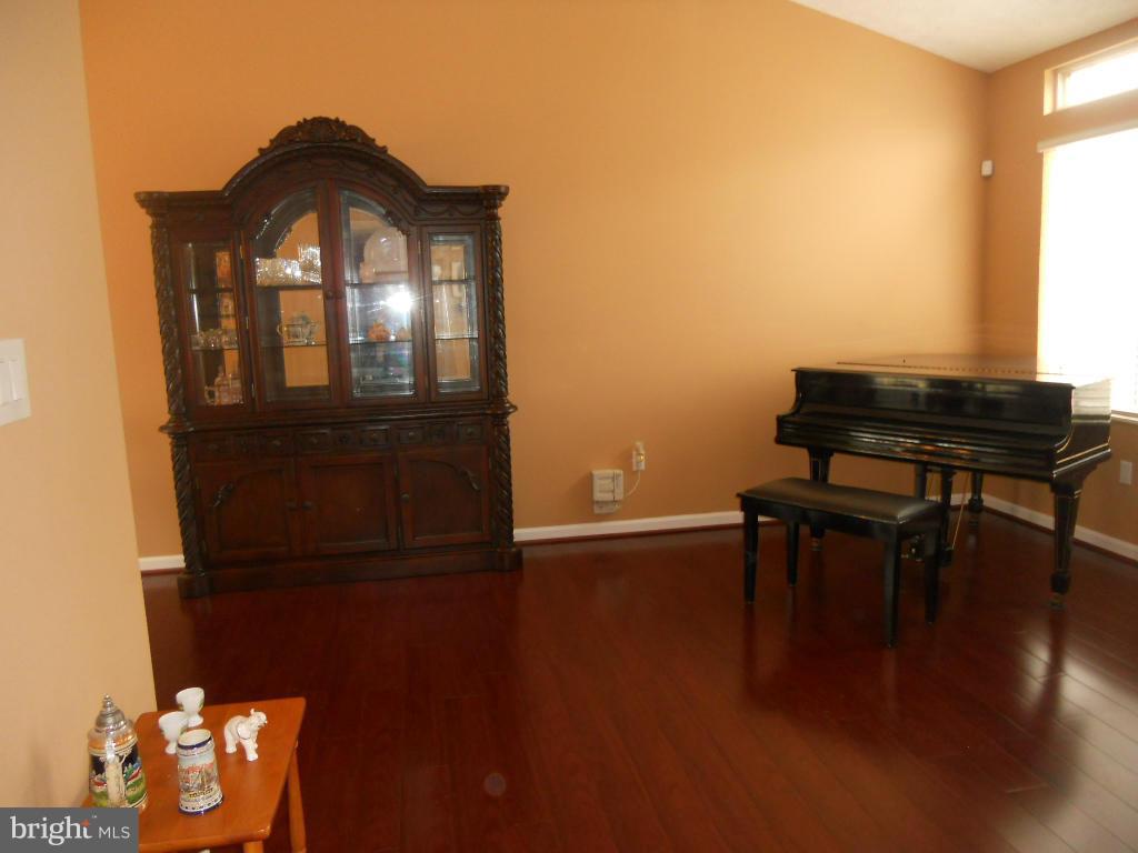 DOMINION VIEW - Residential